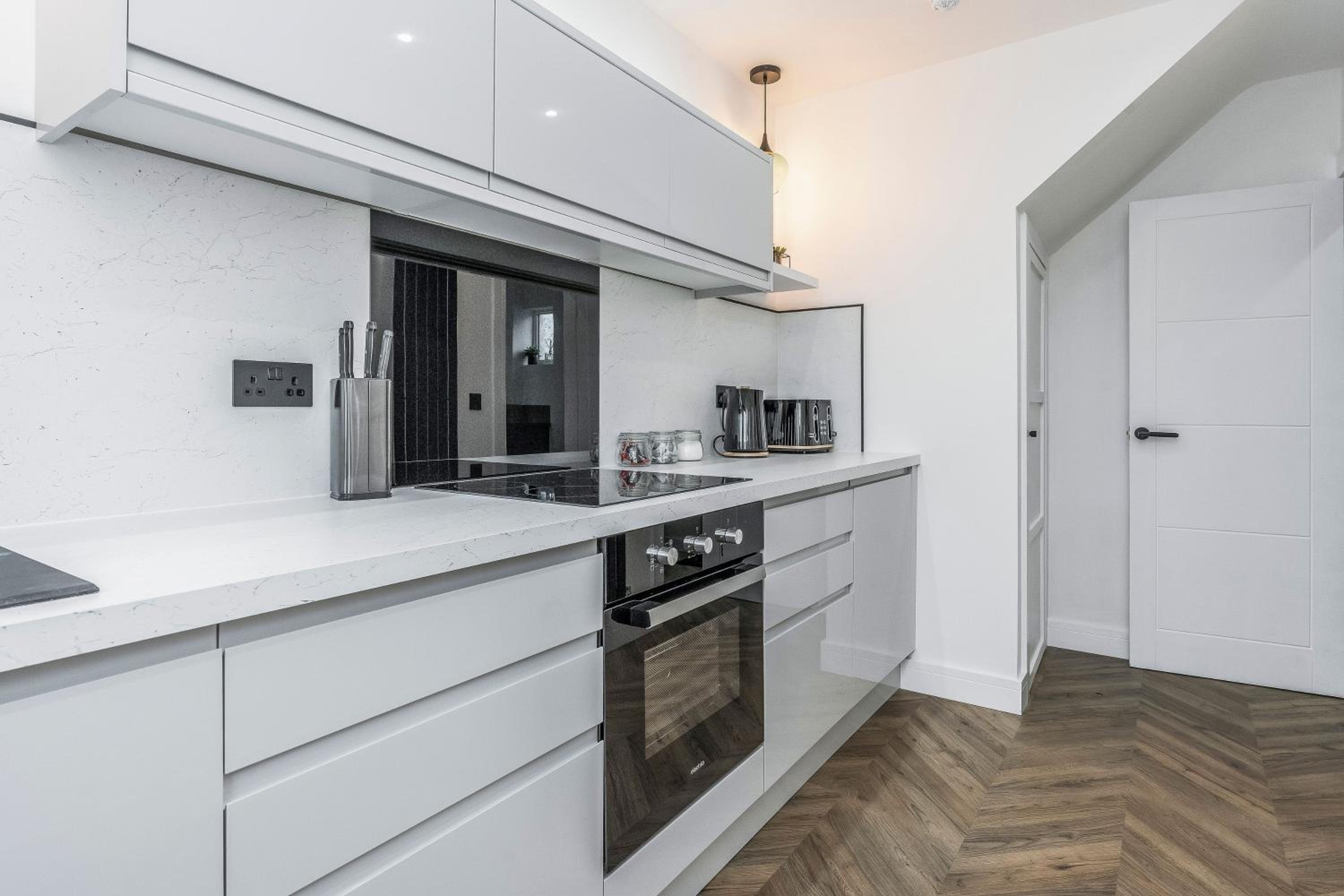 Parkside 2 bedroom house near Dunfermline & Edinburgh, photo 16