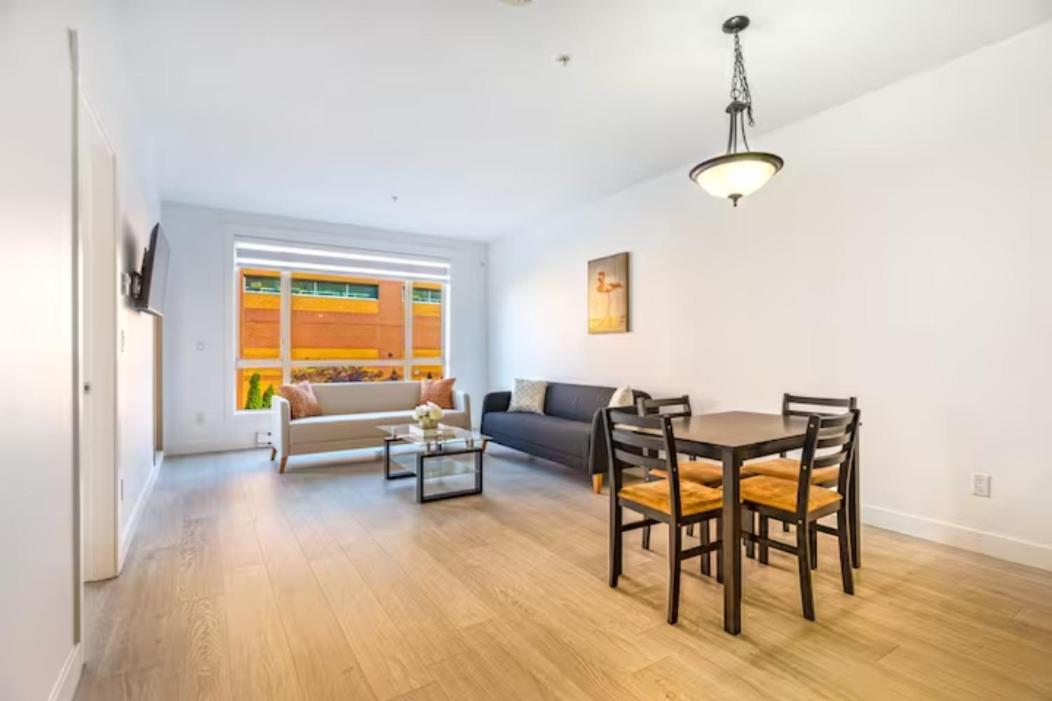Private apartment with 2 bedrooms, 2 bathrooms, living area, laundry included