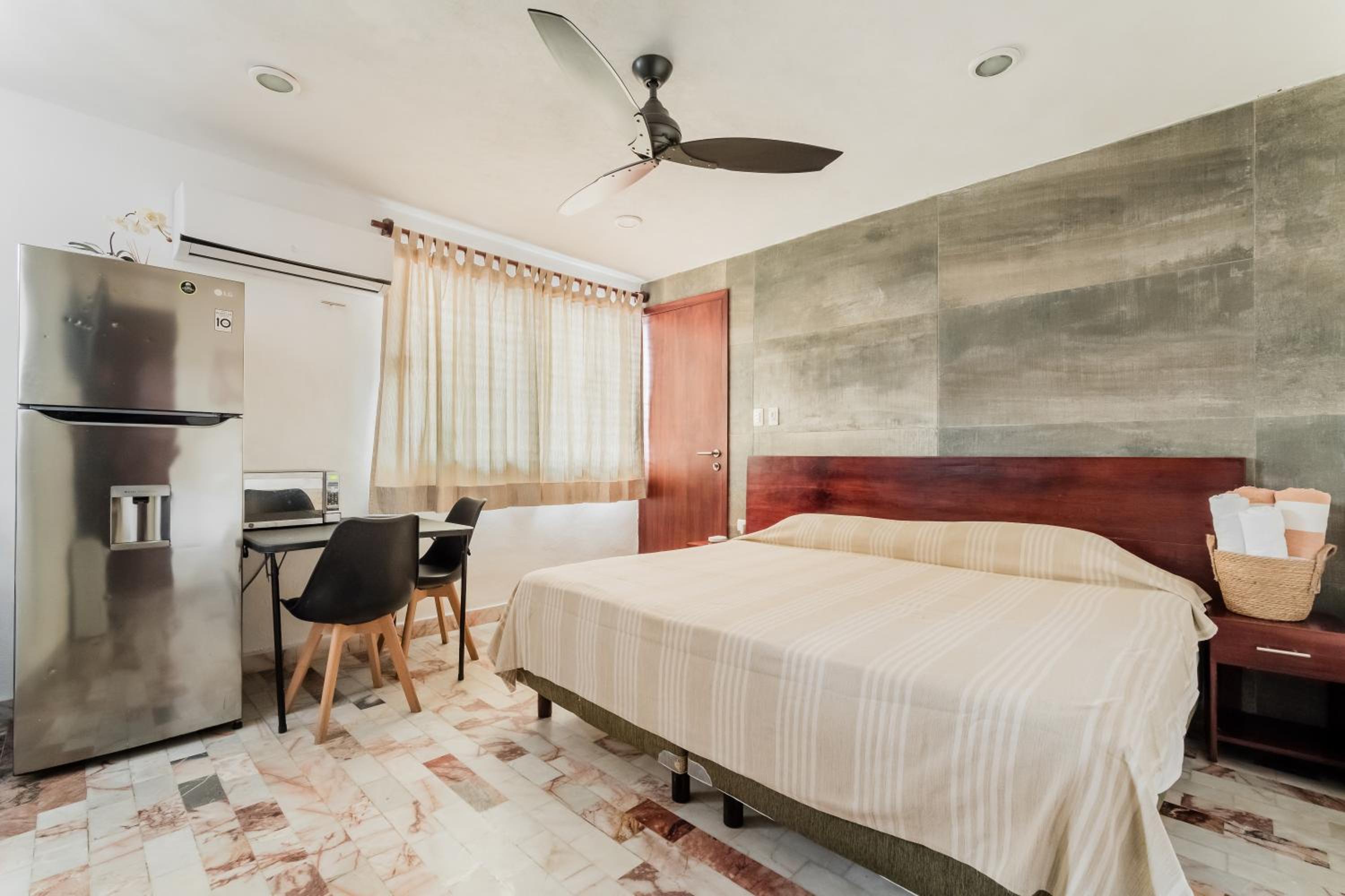 Seáak Cancun Rentals
