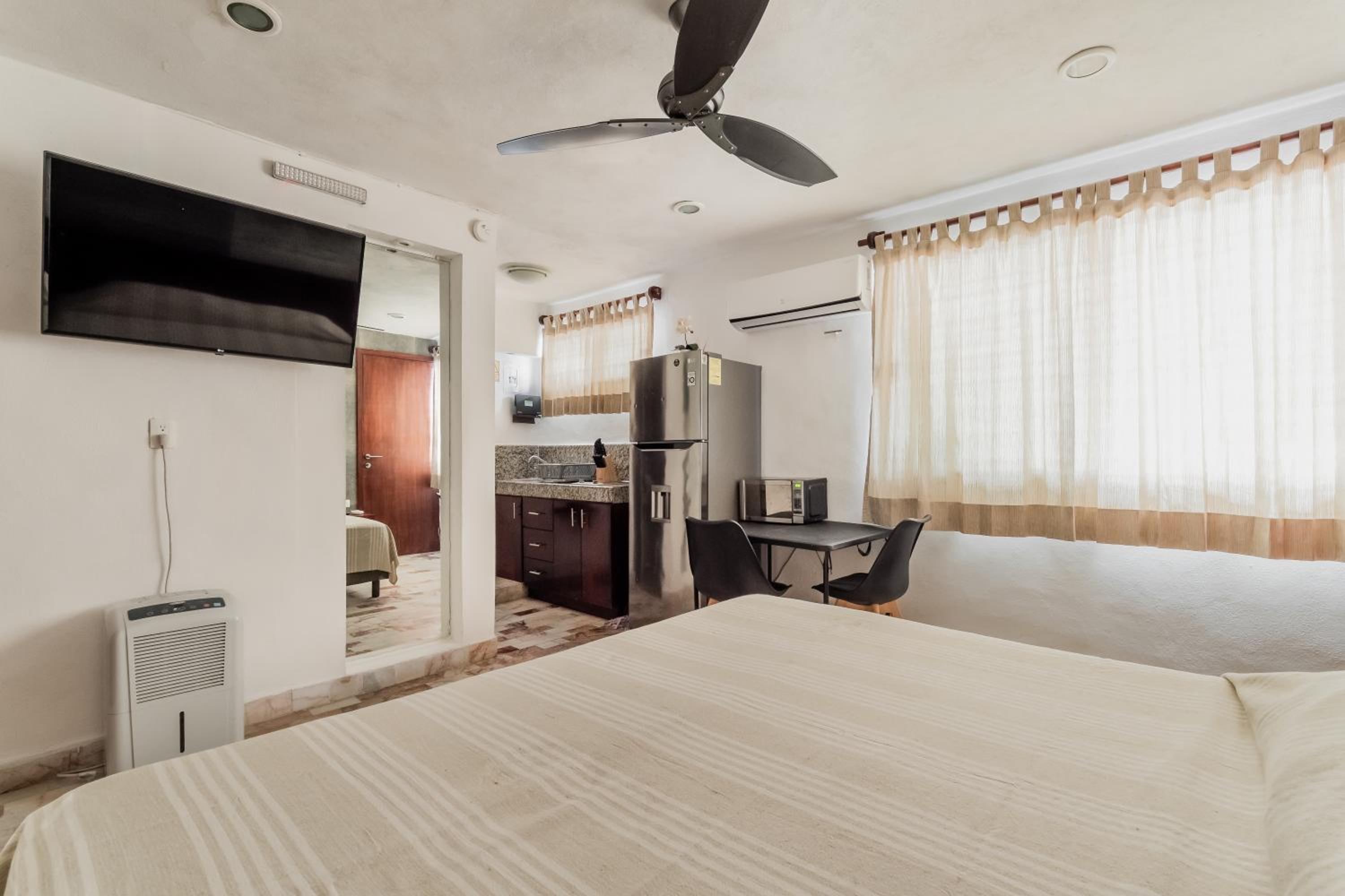 Seáak Cancun Rentals