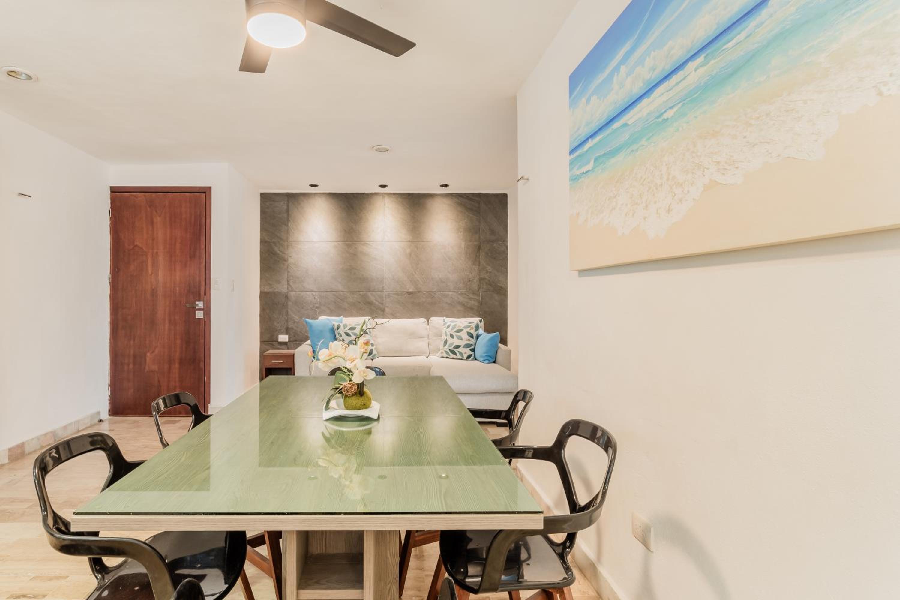 Seáak Cancun Rentals