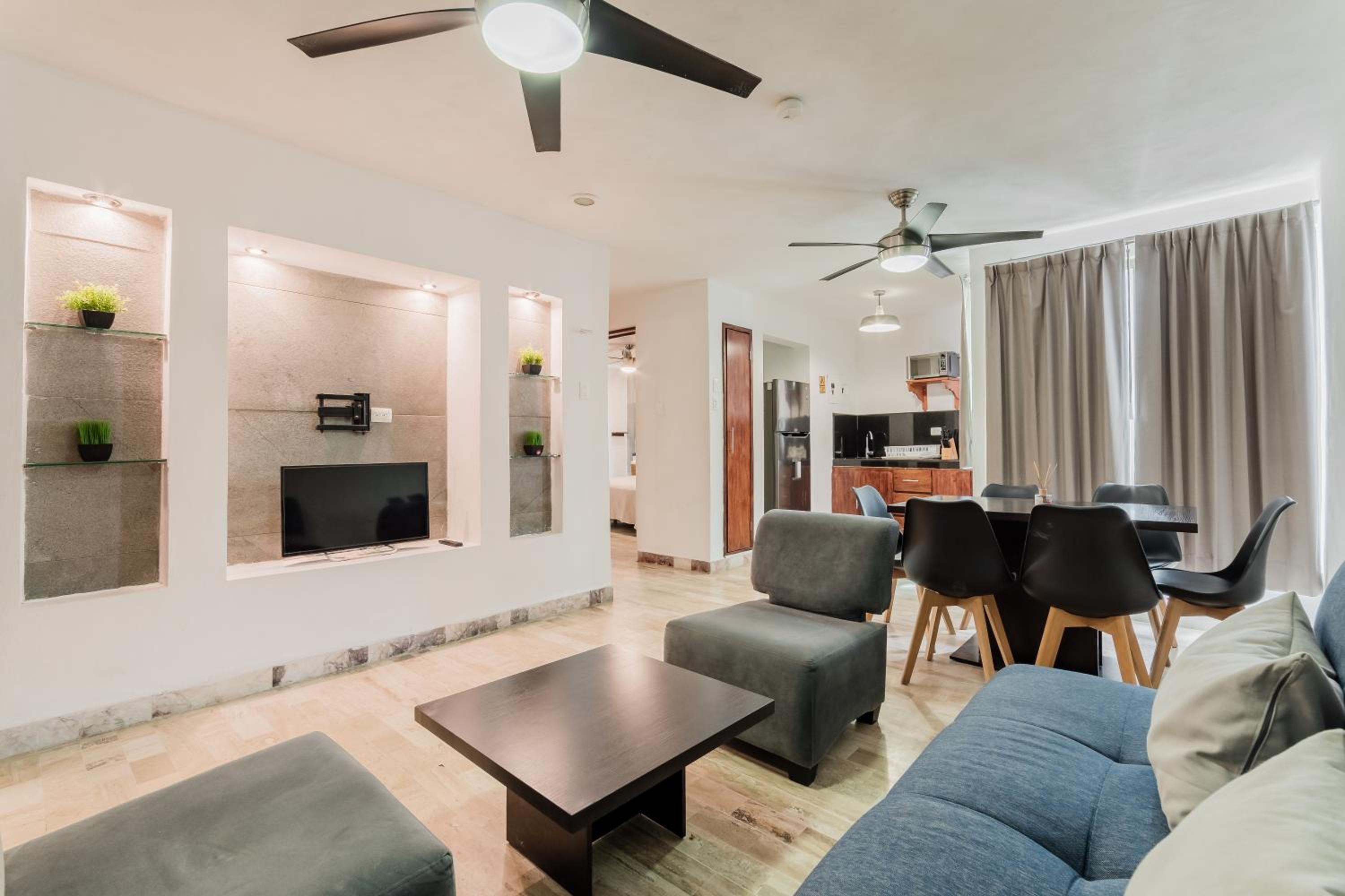 Seáak Cancun Rentals