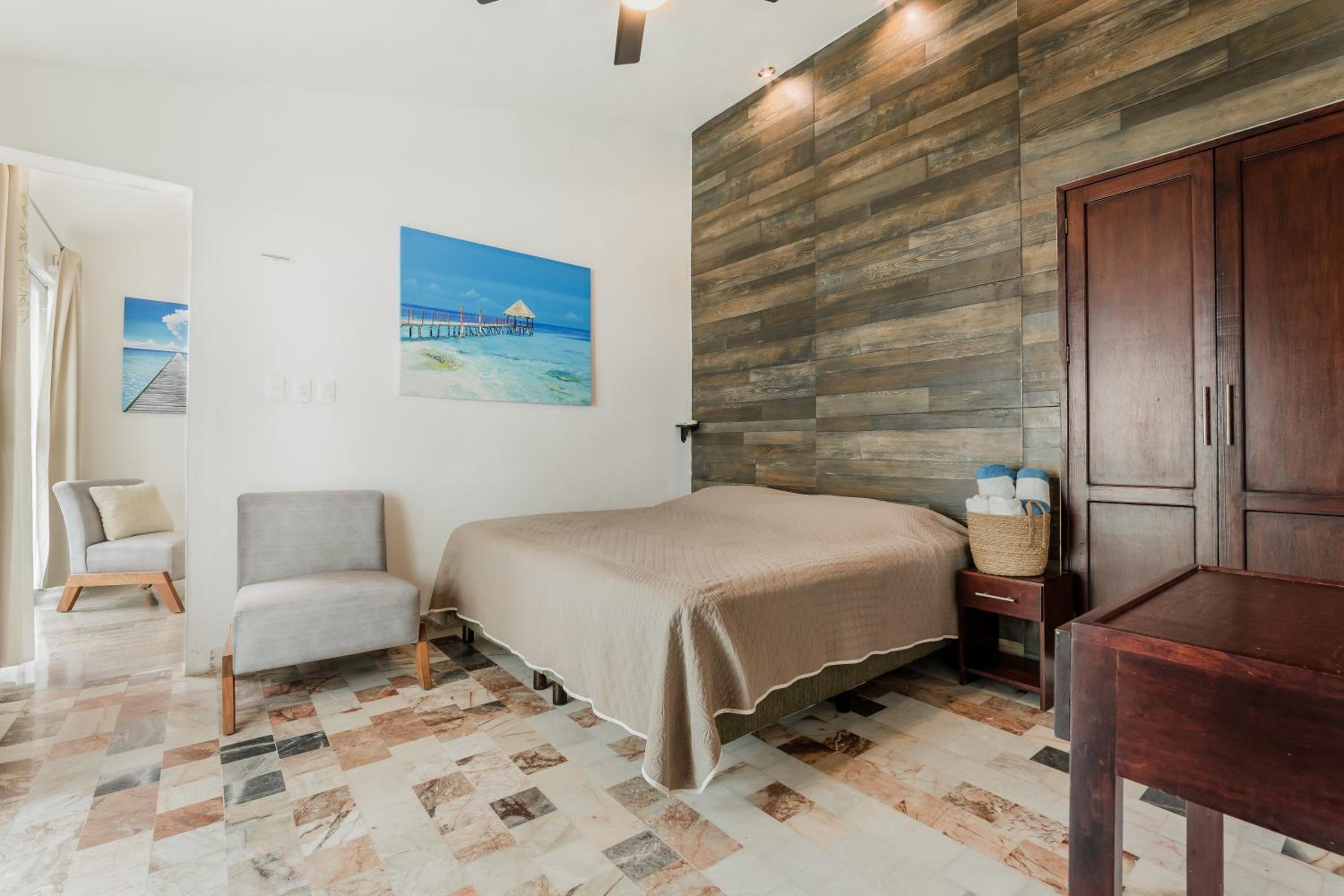 Seáak Cancun Rentals