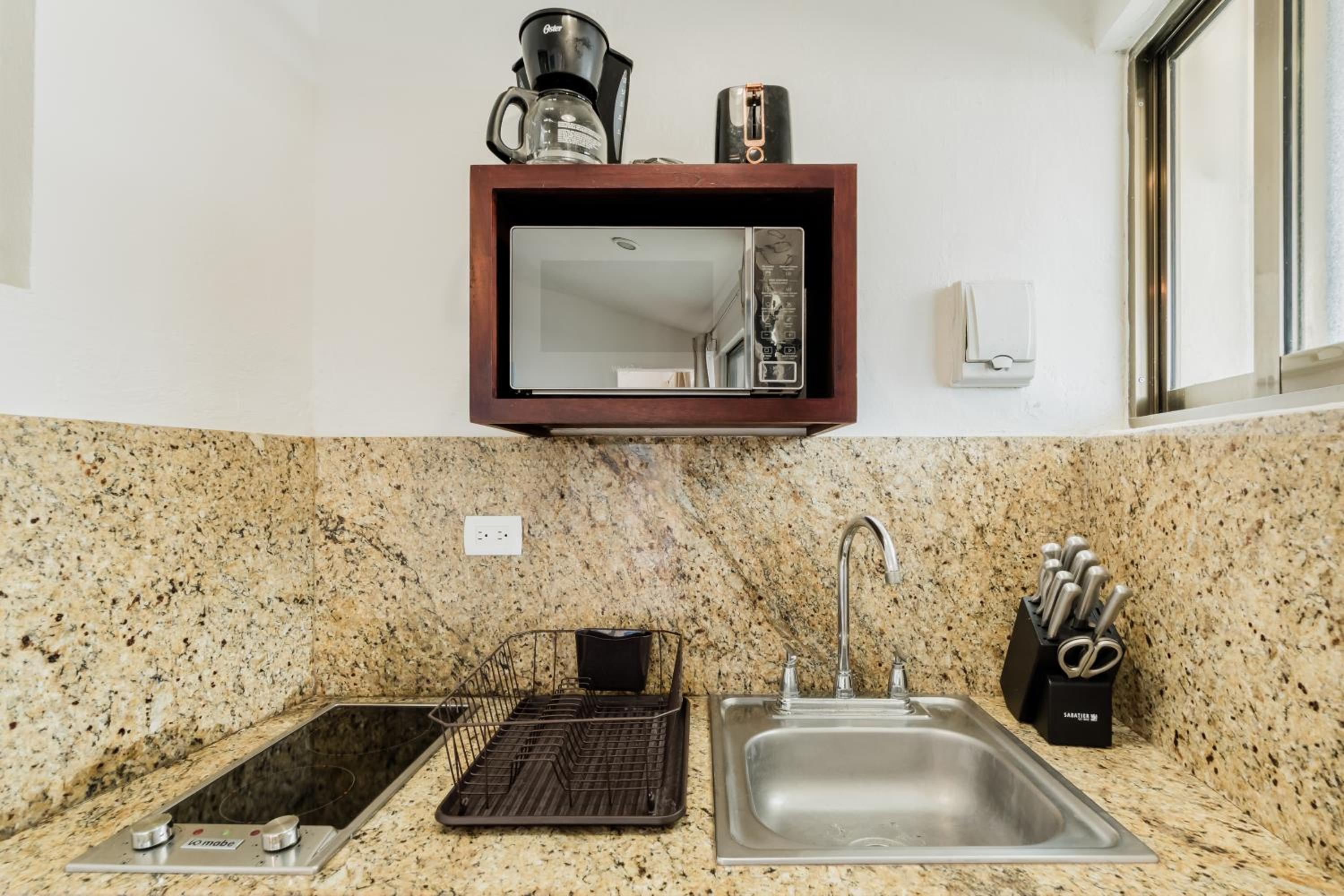 Seáak Cancun Rentals
