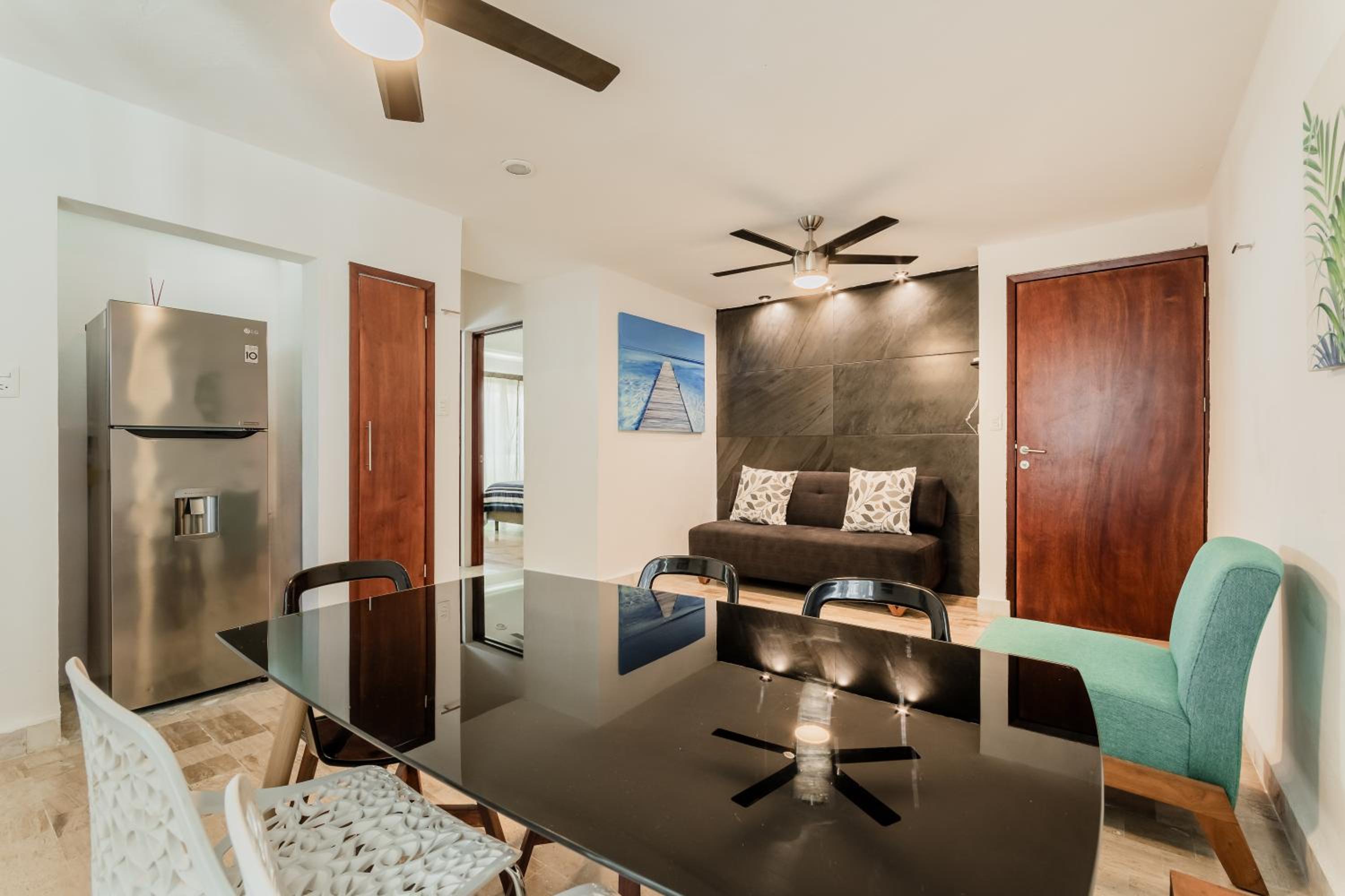 Seáak Cancun Rentals