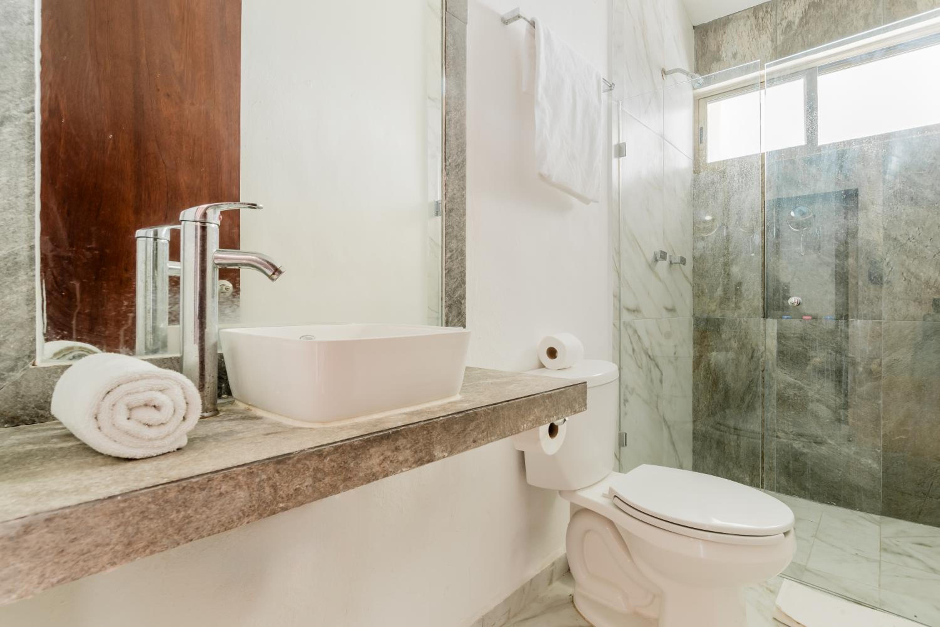 Seáak Cancun Rentals