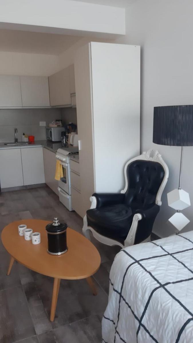 DEPARTAMENTO AMOBLADO NEUQUEN 2