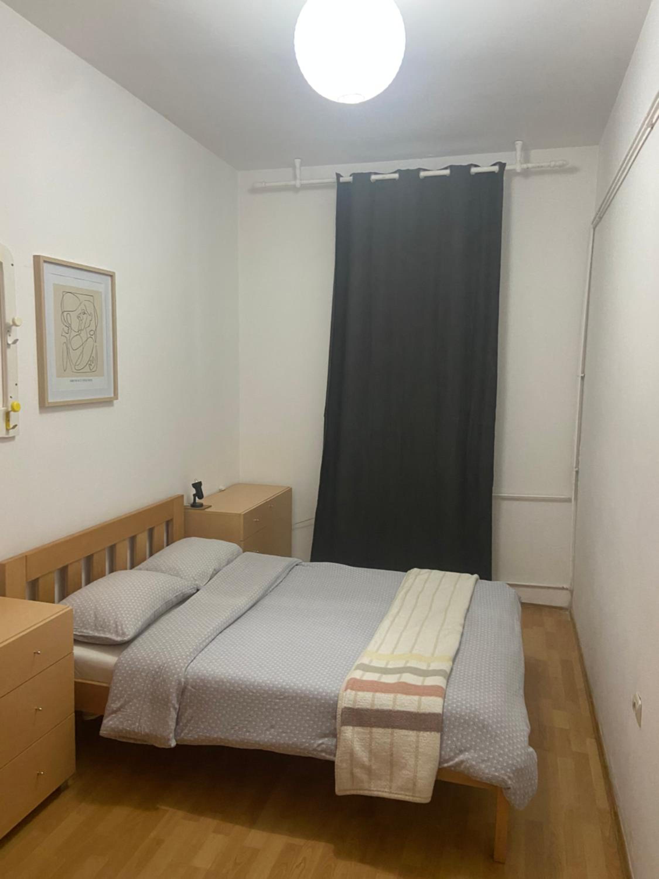 Lovely bright Apartment with Backyard-renovated! view 3