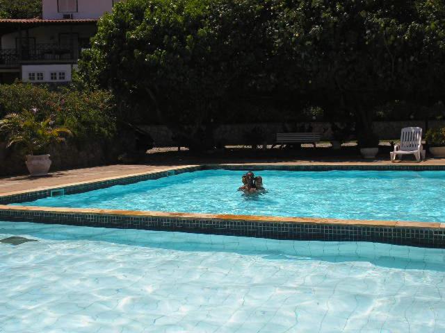 Casa frontal mar em condominio