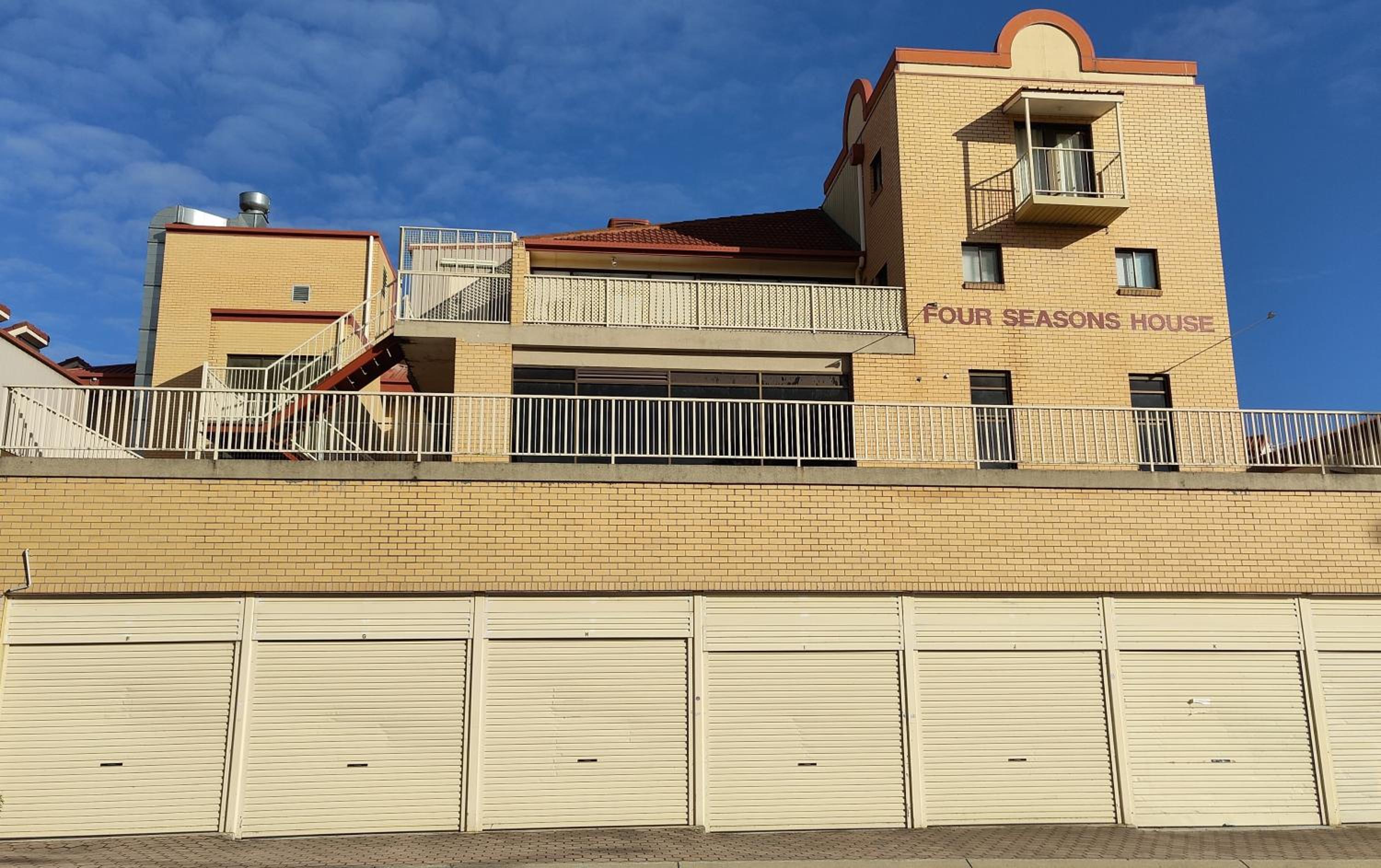 Tuggeranong Short Stay #10C - Sleeps 6