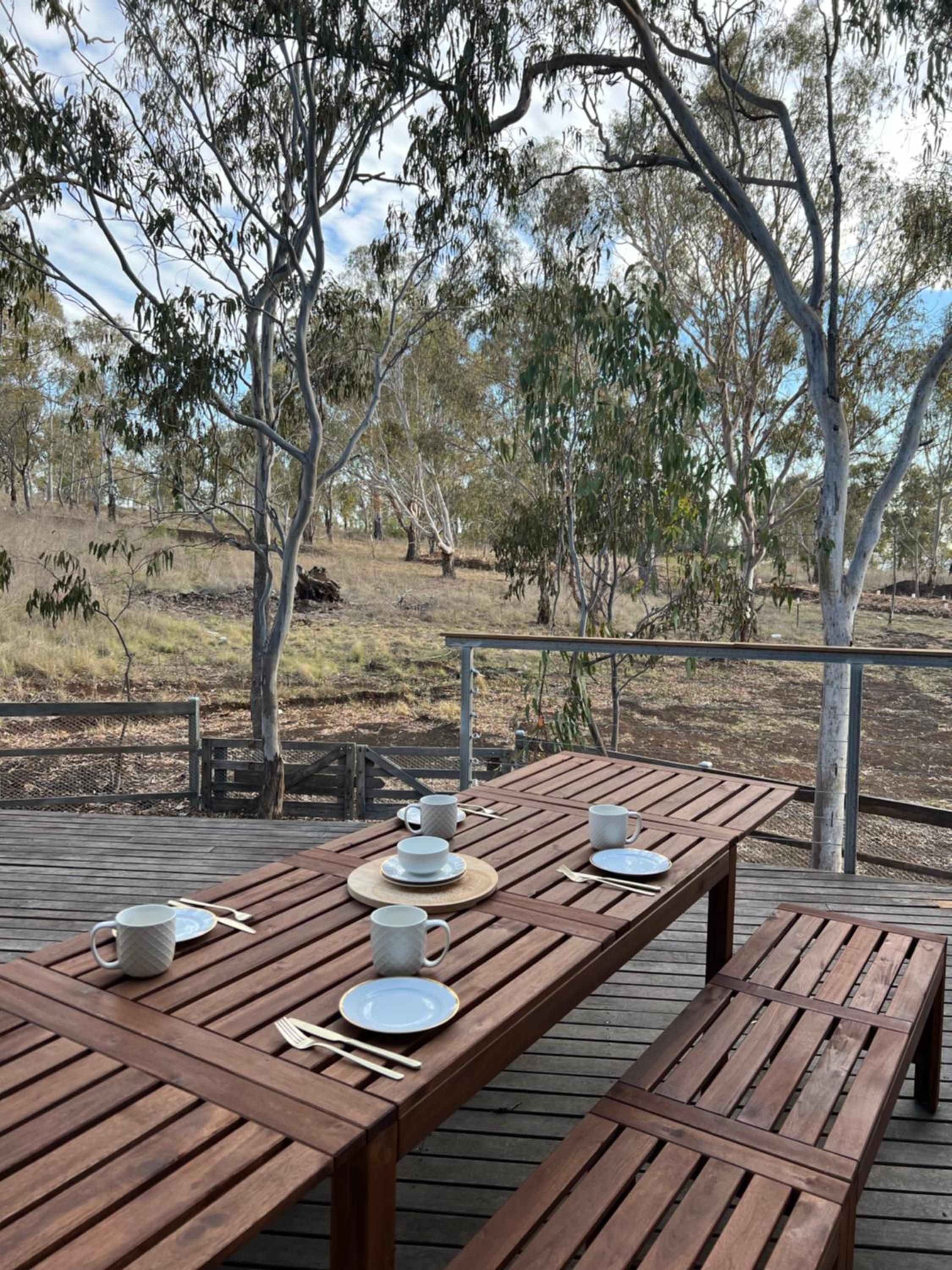 Summit House Armidale - 2 or 4 Bedrooms