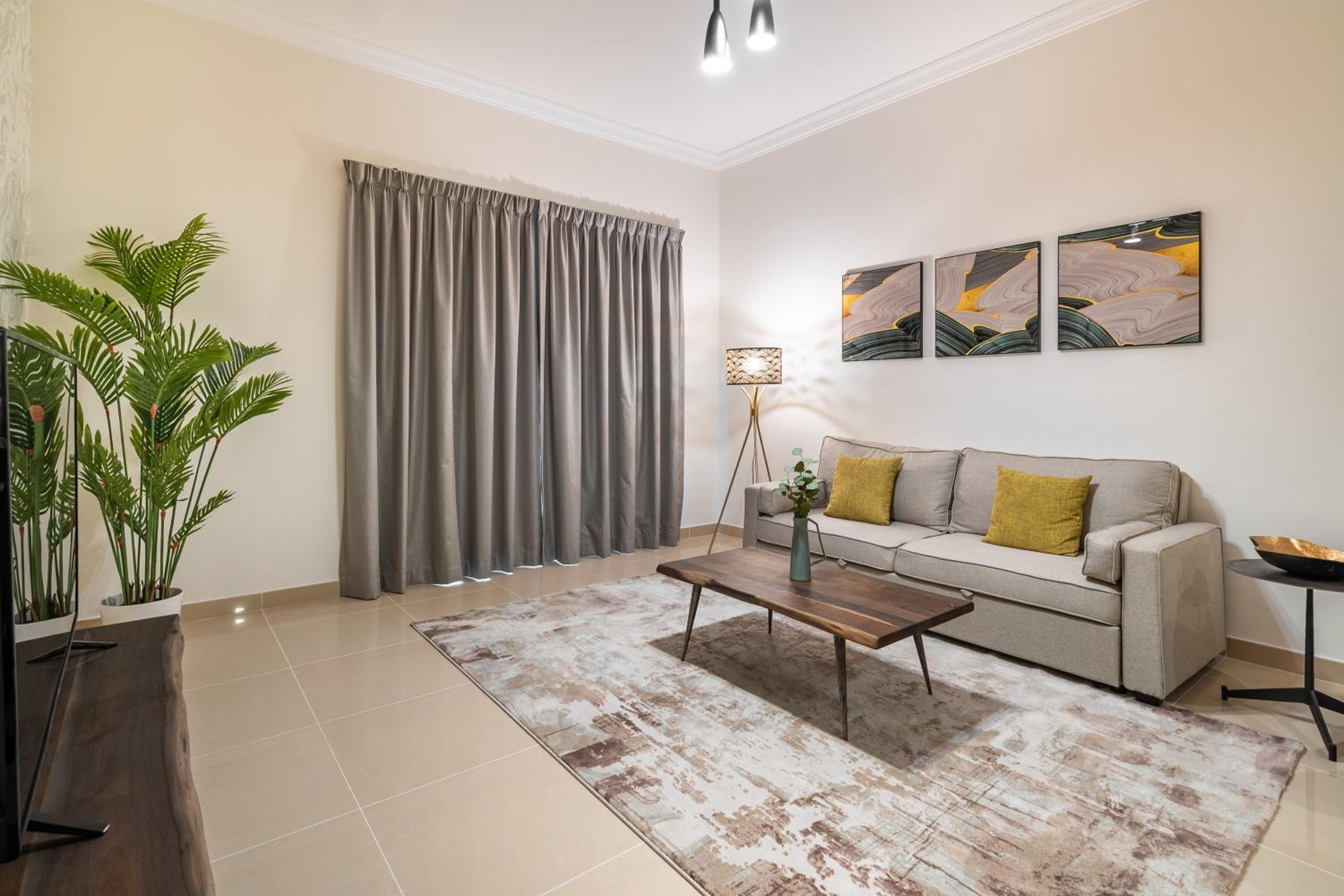 Amazing BeachFront Apartments near Atlantis Waterpark by Simply Comfort Sarai Palm Jumeirah