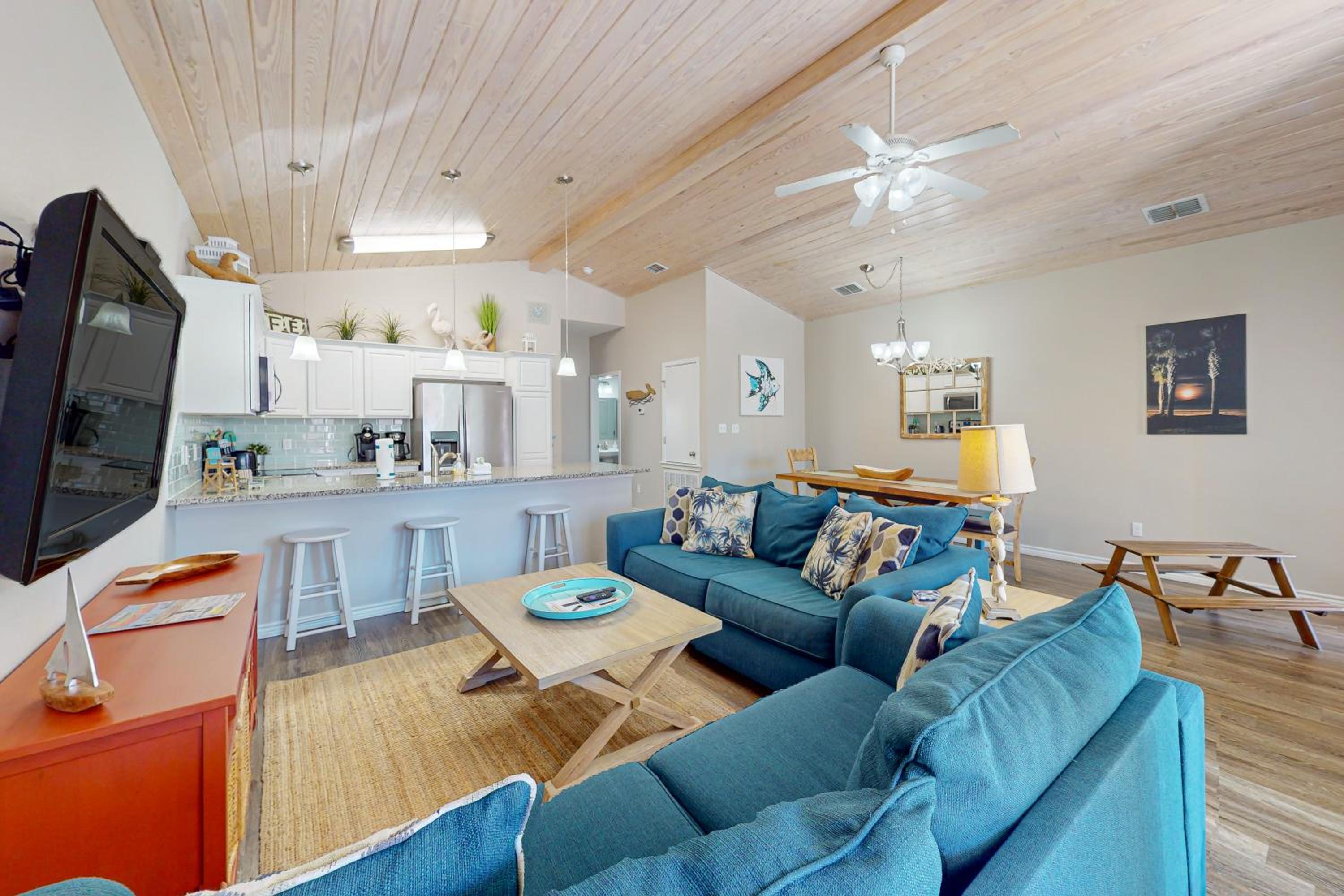 BC303 Beachilicious: 4BD, 3.5BA, Shared Heated Pool, Golf Cart Accessible, Parking for 2, No Pets view 4
