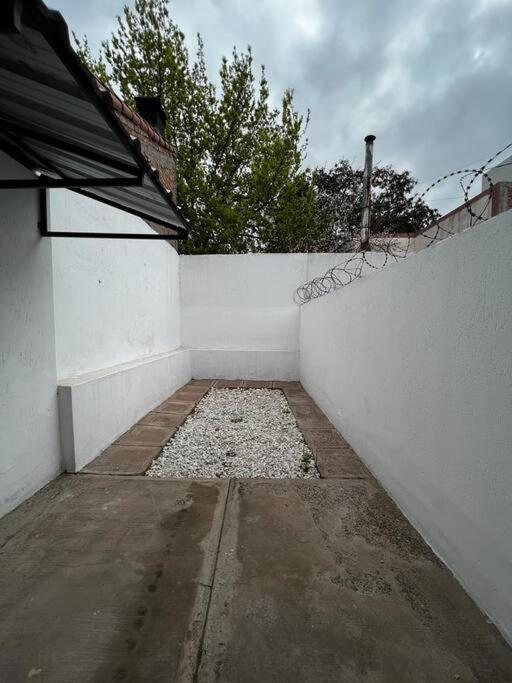 Departamento en ciudad con estacionamiento privado