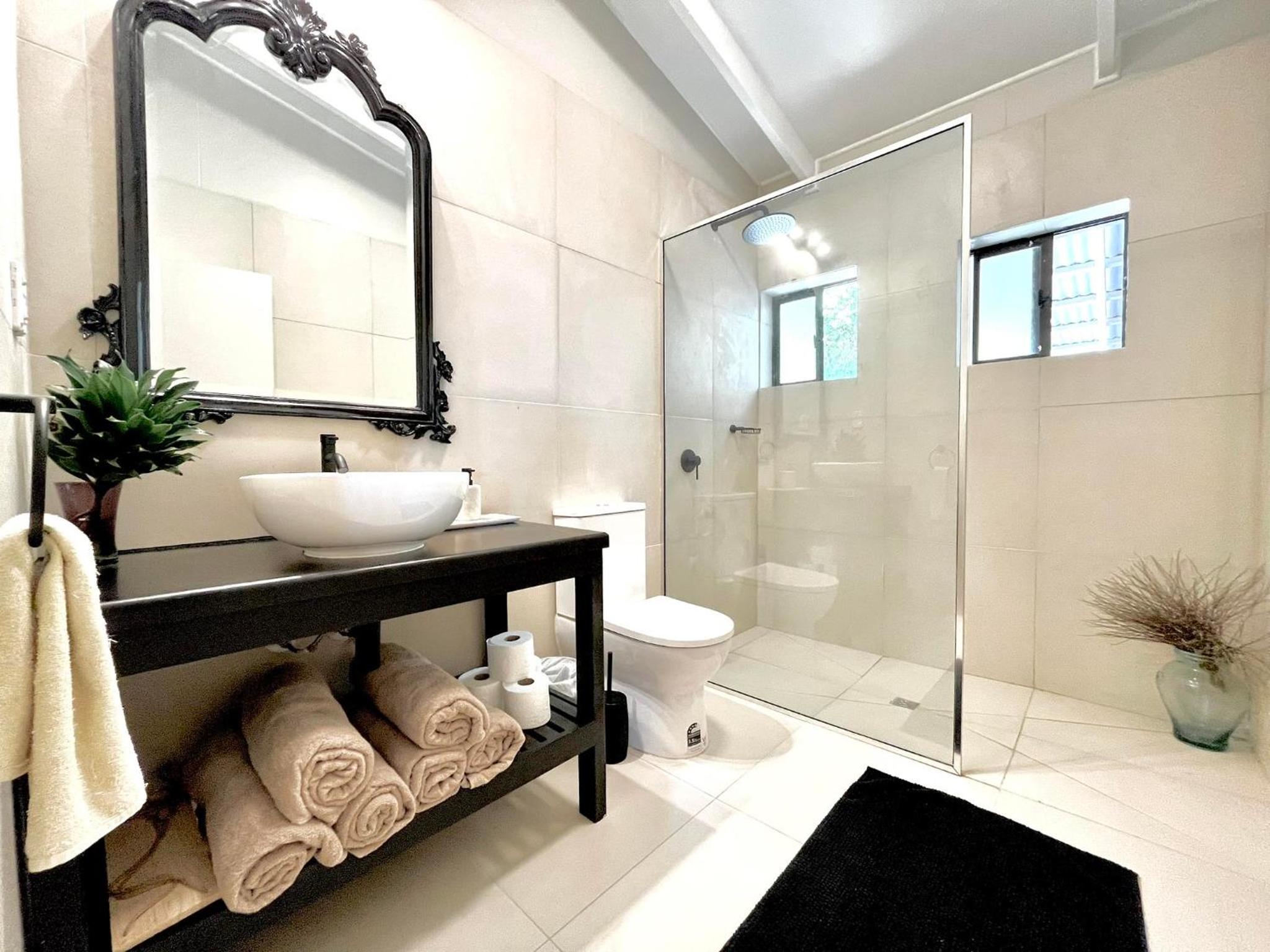 Tereora Heights Pool Retreat
