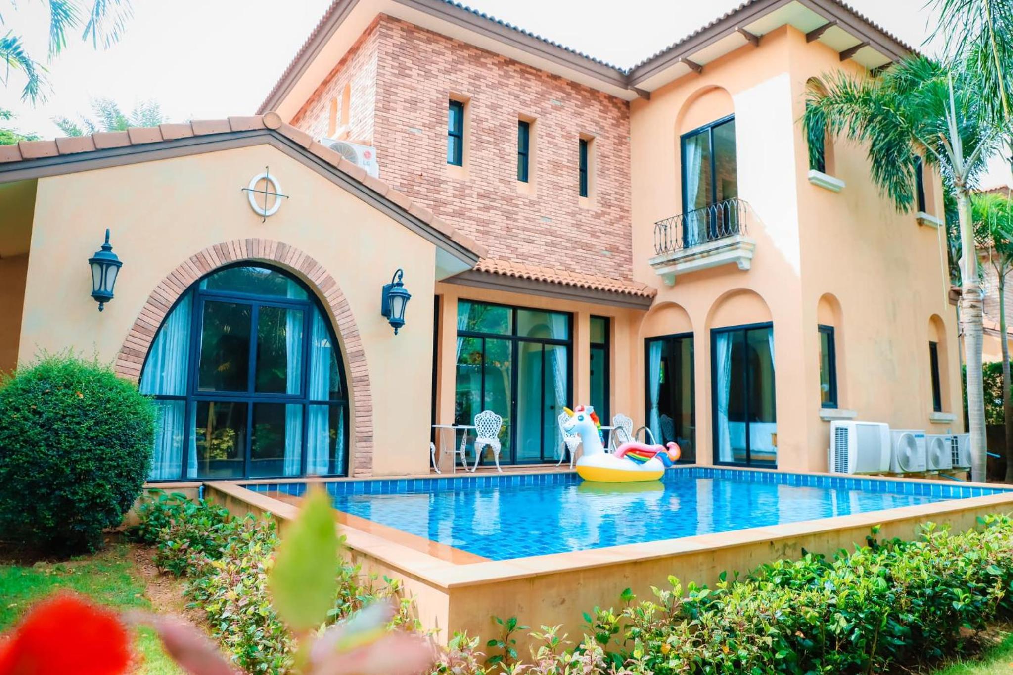Estella Pool Villas Pattaya Formerly Chivani Pattaya