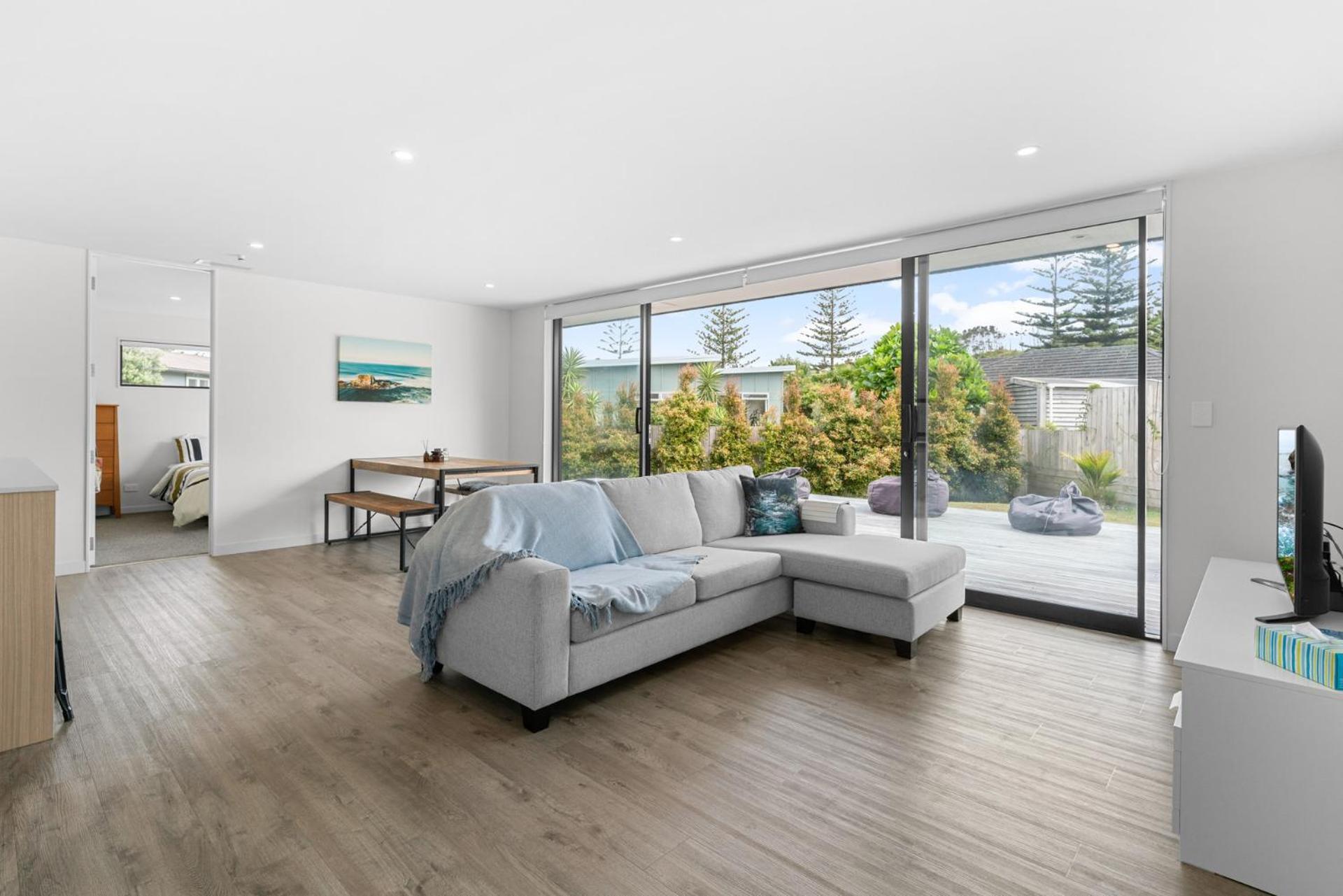 Bodan Bach - Mangawhai Holiday Home view 4
