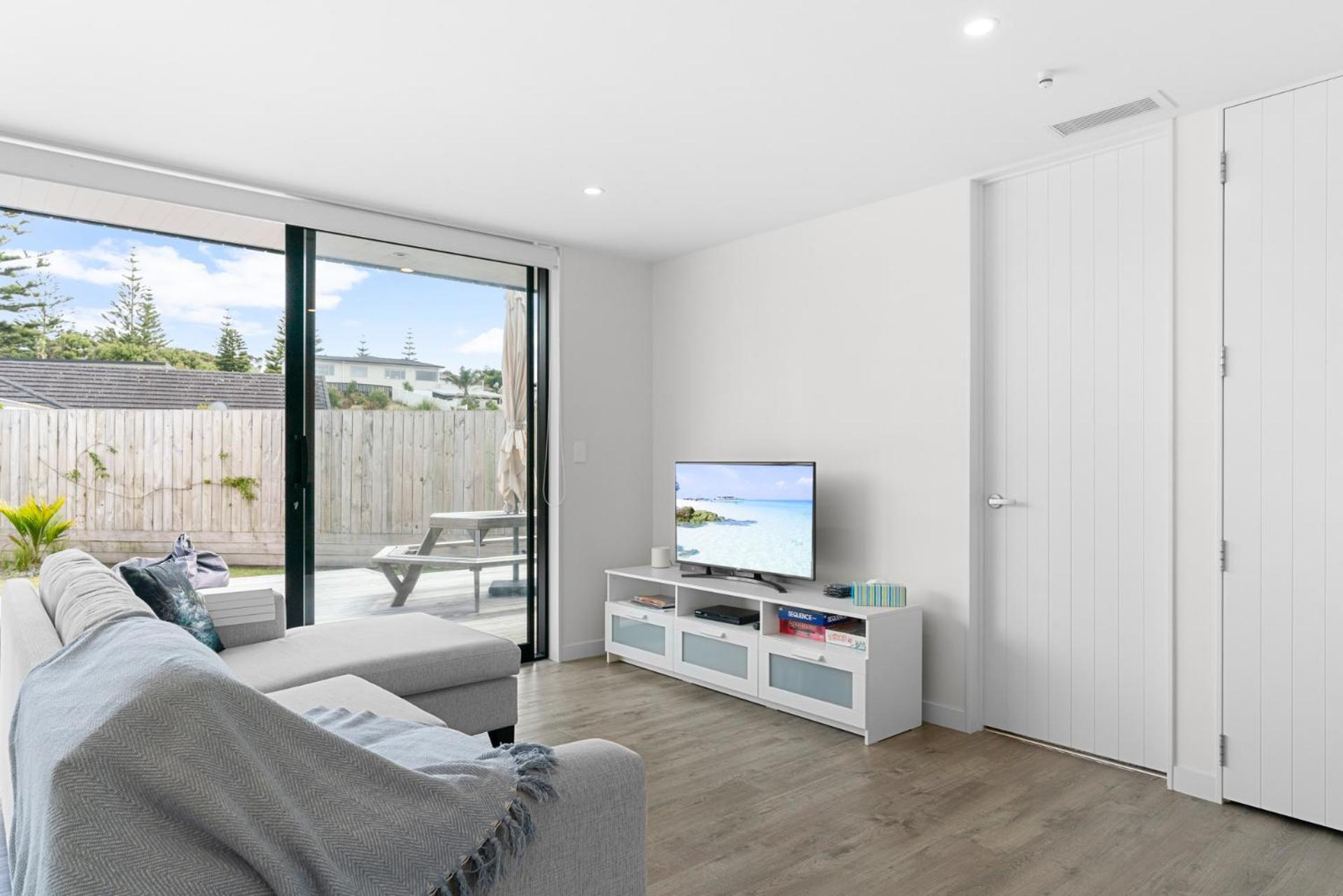 Bodan Bach - Mangawhai Holiday Home view 5