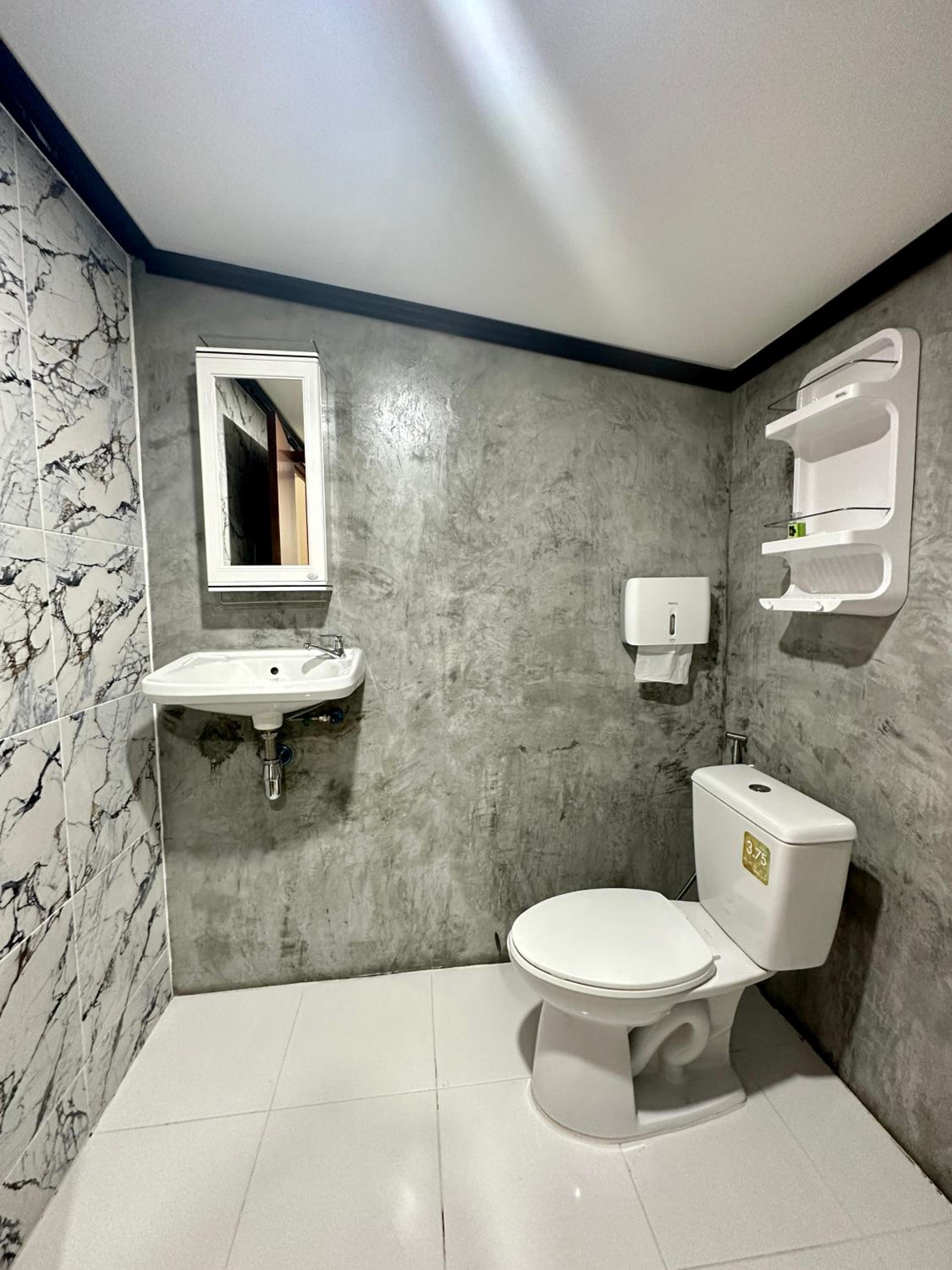 Lanta L.D. Beach Bungalow