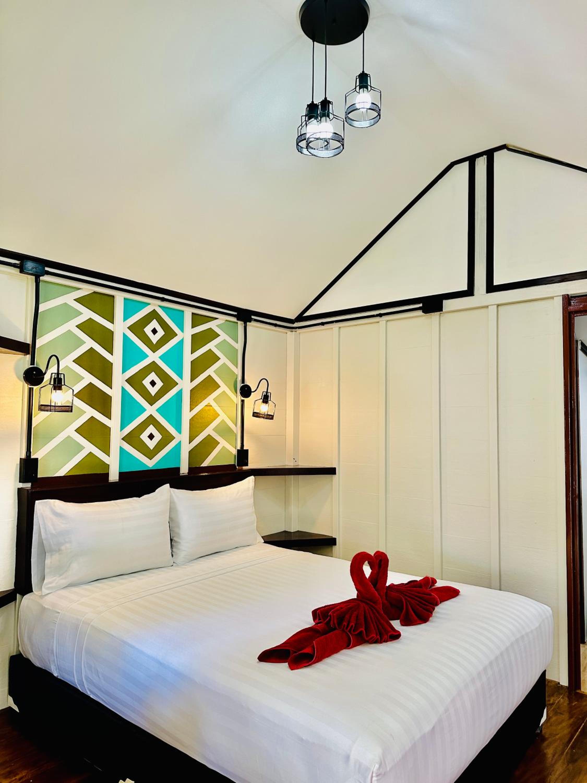 Lanta L.D. Beach Bungalow