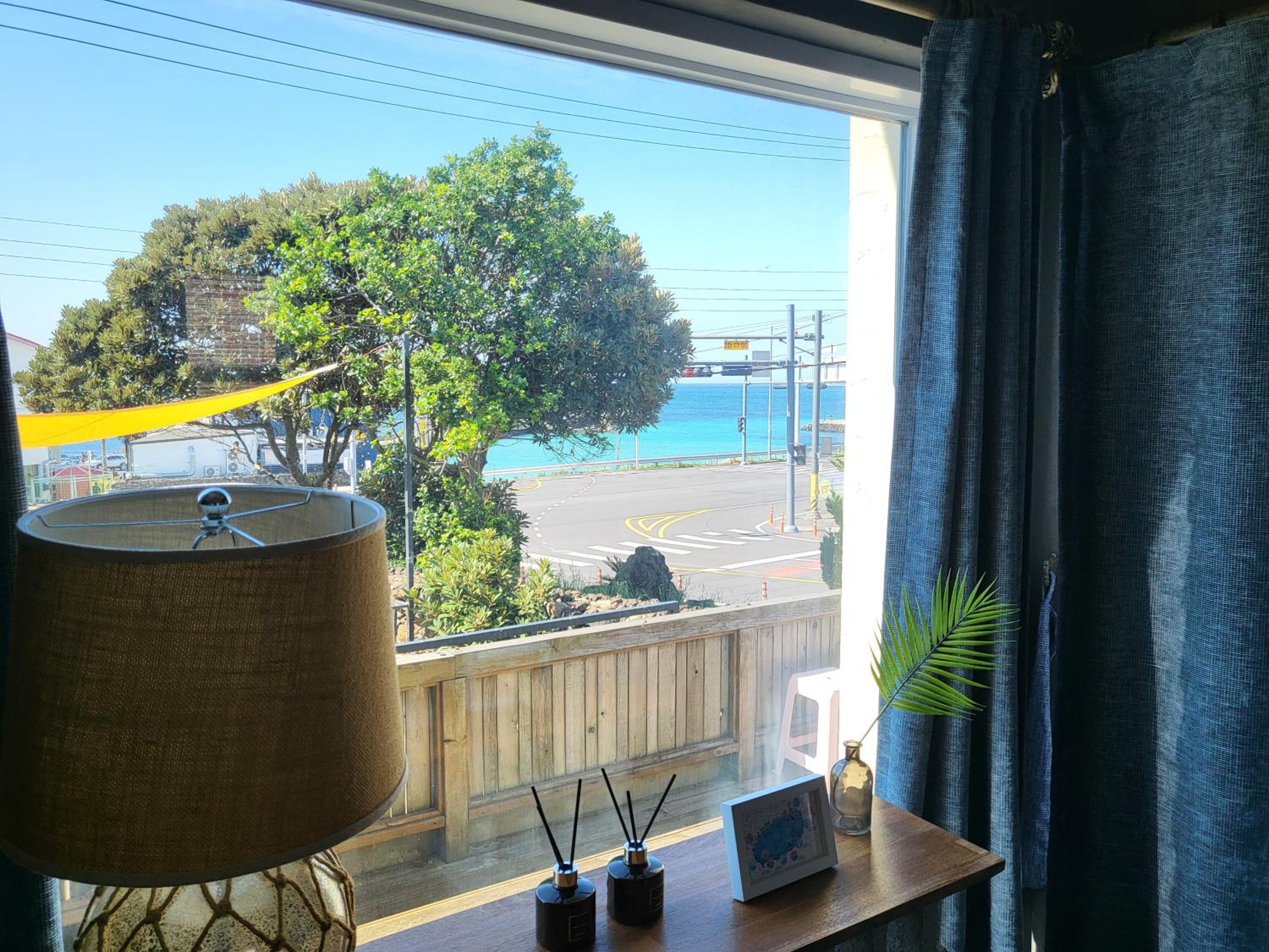 Freckle's House view 4
