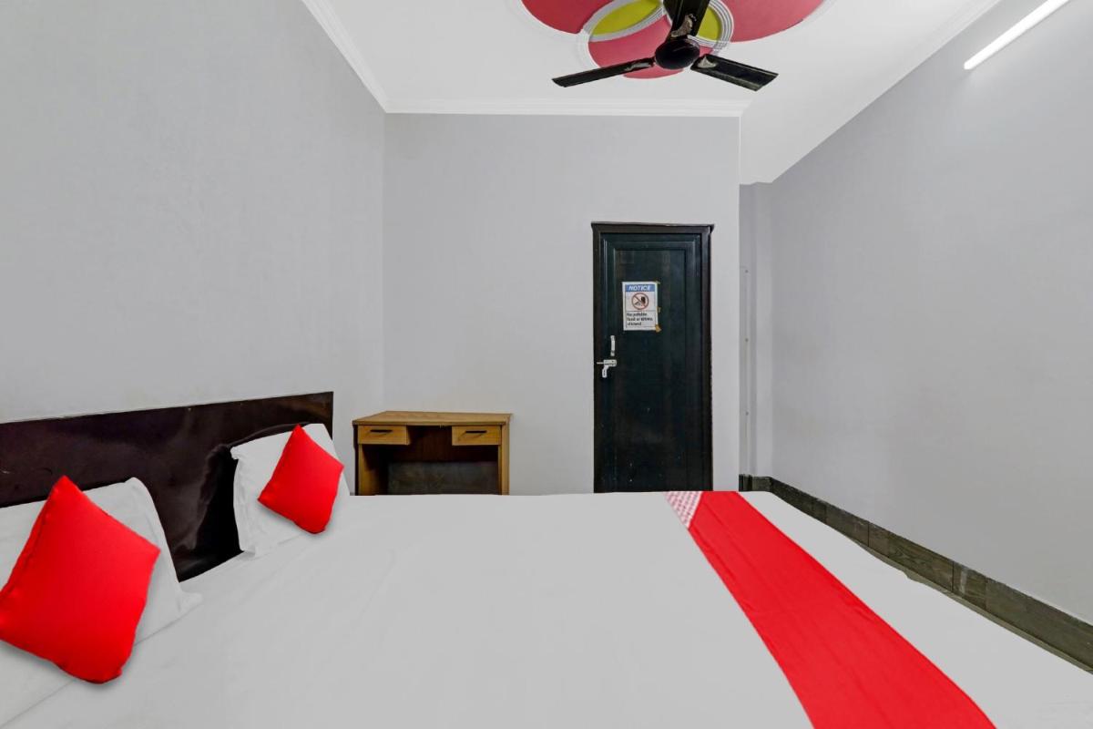 OYO Flagship Hotel Aastha view 3