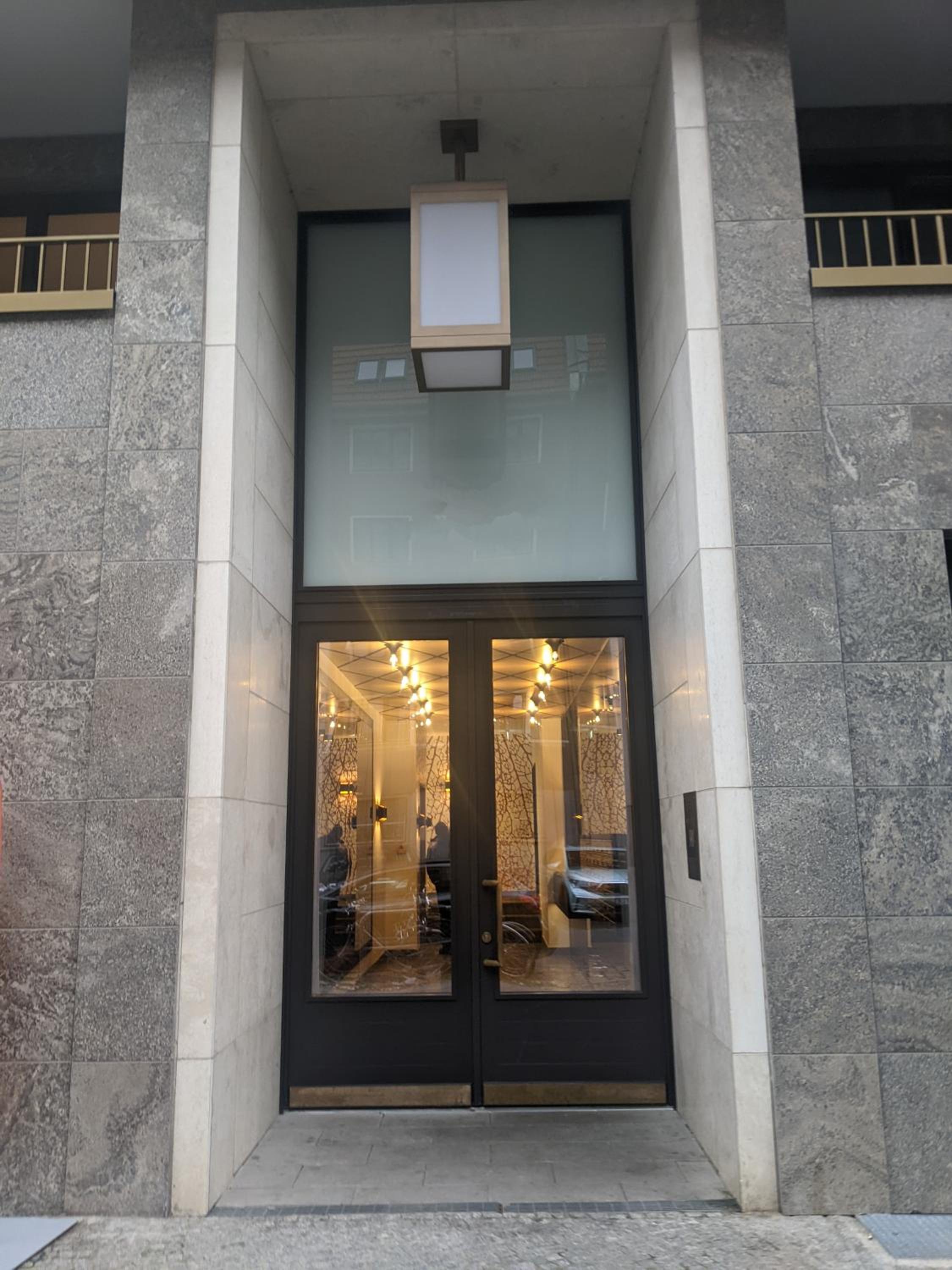 EITHER Private 2B2B OR Shared 1B1B, Luxury, Bright, Spacious
