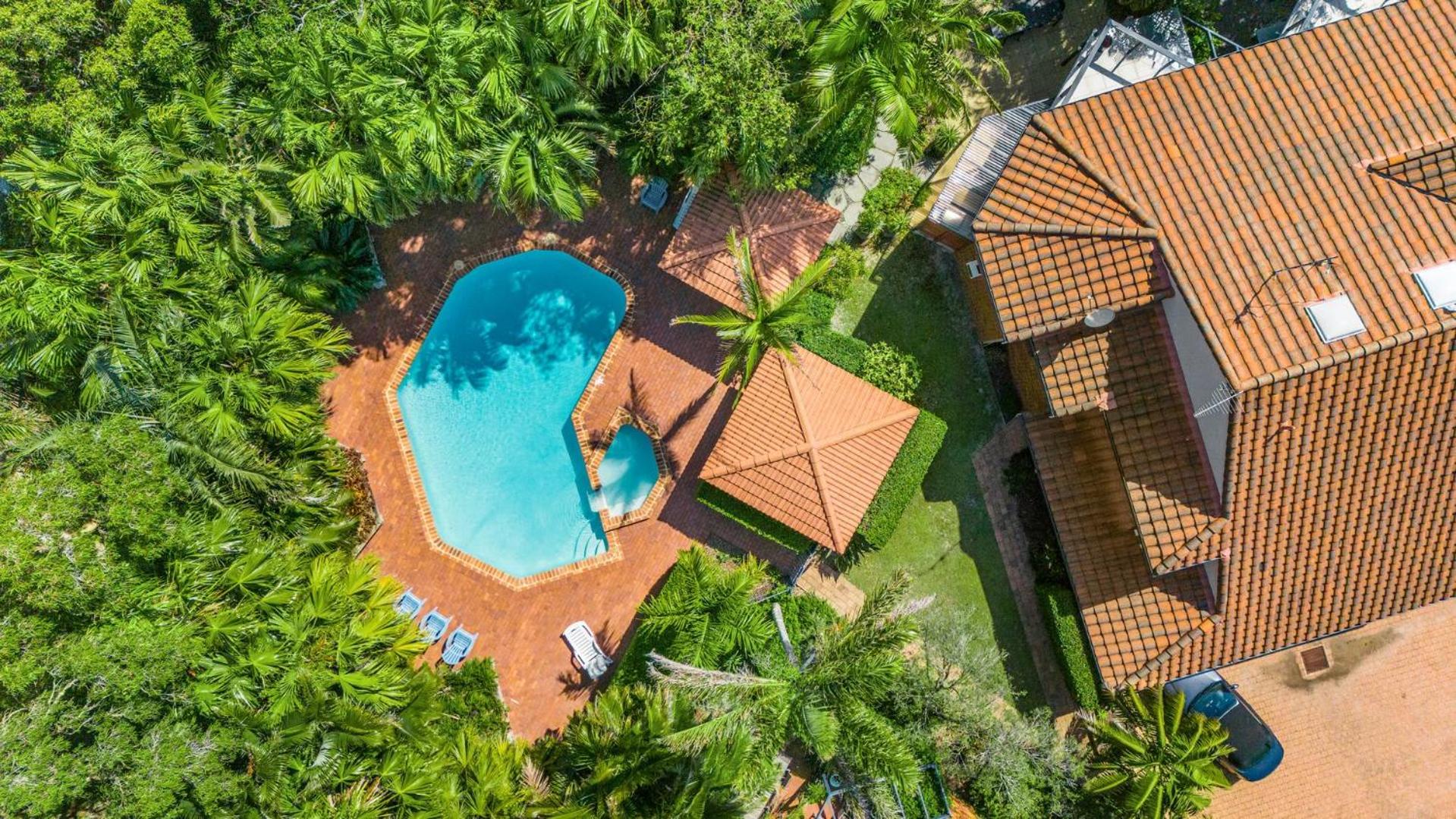 East Coast Escapes Calinda Sol 6