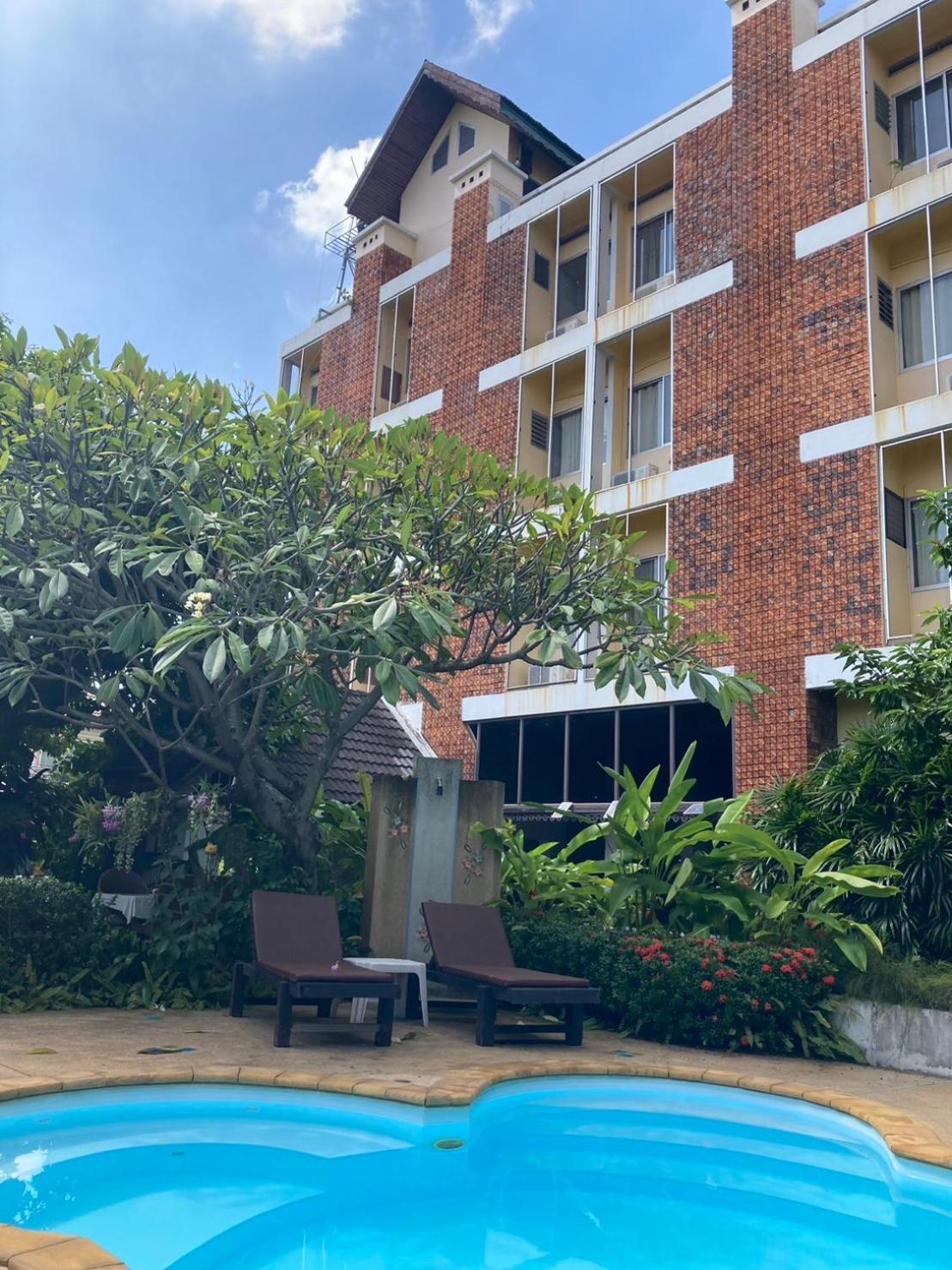 Wiriya House