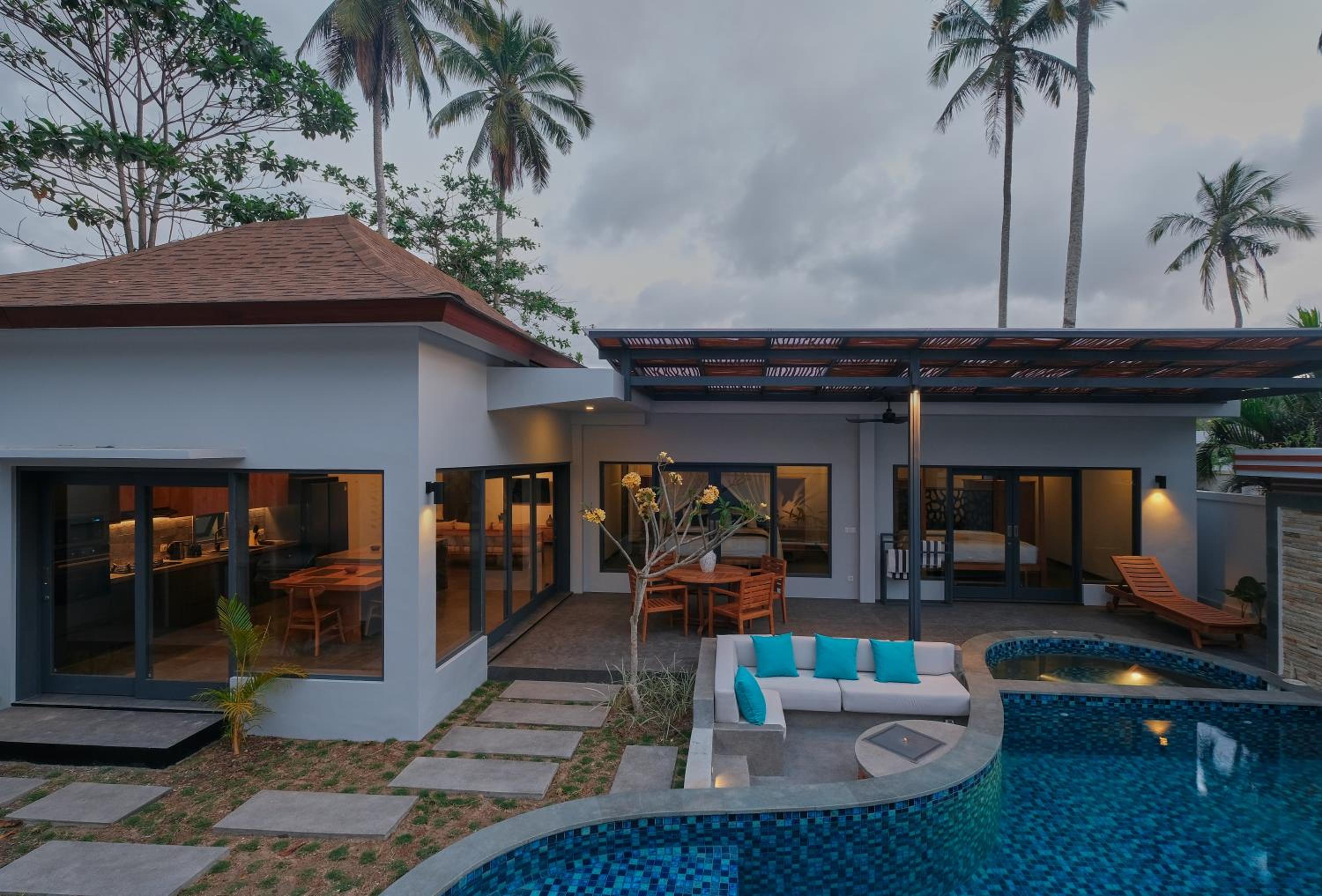 Tropik Resort Lombok view 4