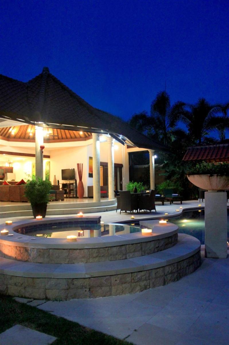 Hotel Villa Bugis Abimanyu Seminyak - Image 1