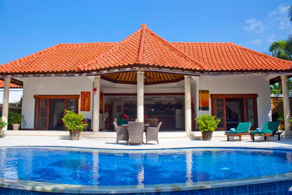 Villa Bugis Abimanyu Seminyak view 4