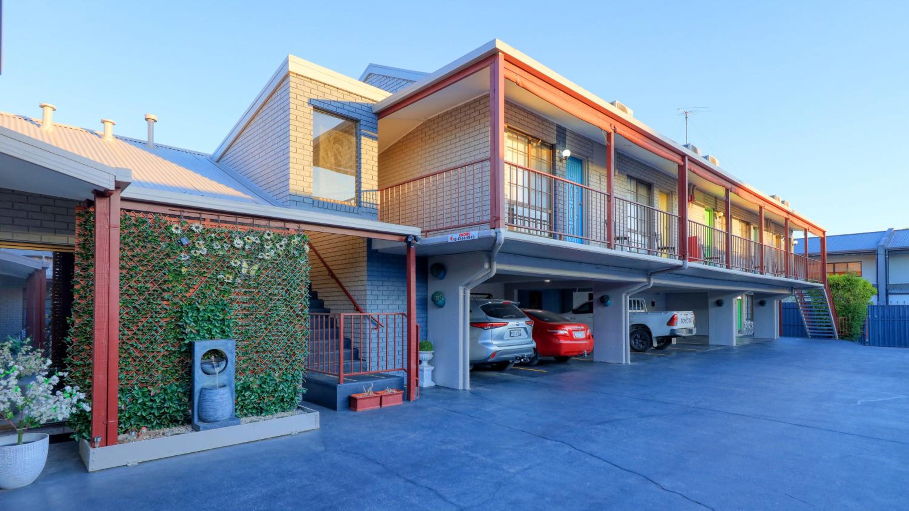The Cottage Motor Inn Albury CBD