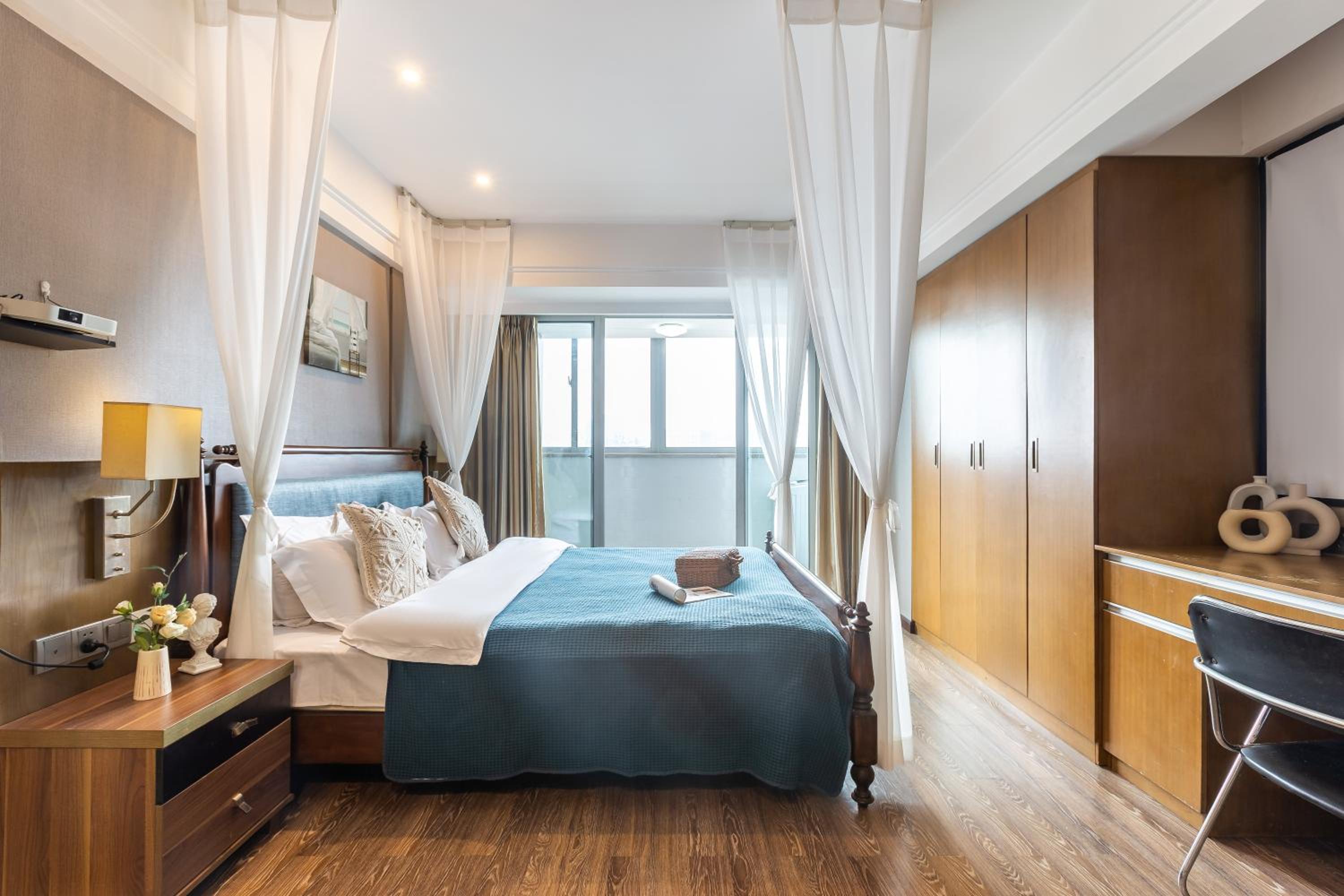 Chongqing City Center Design B&B