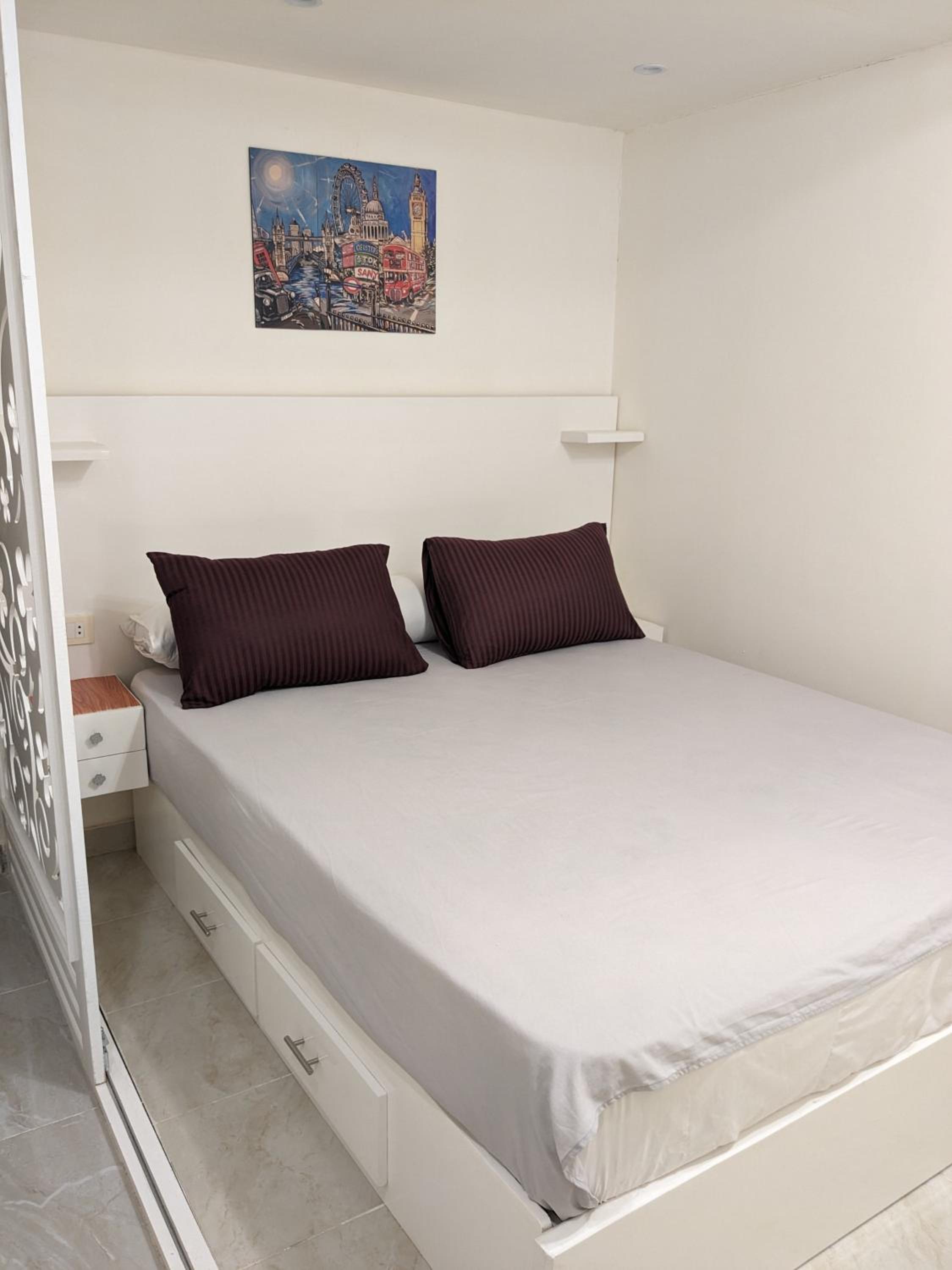fully finished, very cozy and comfortable studio -Marina city Residence