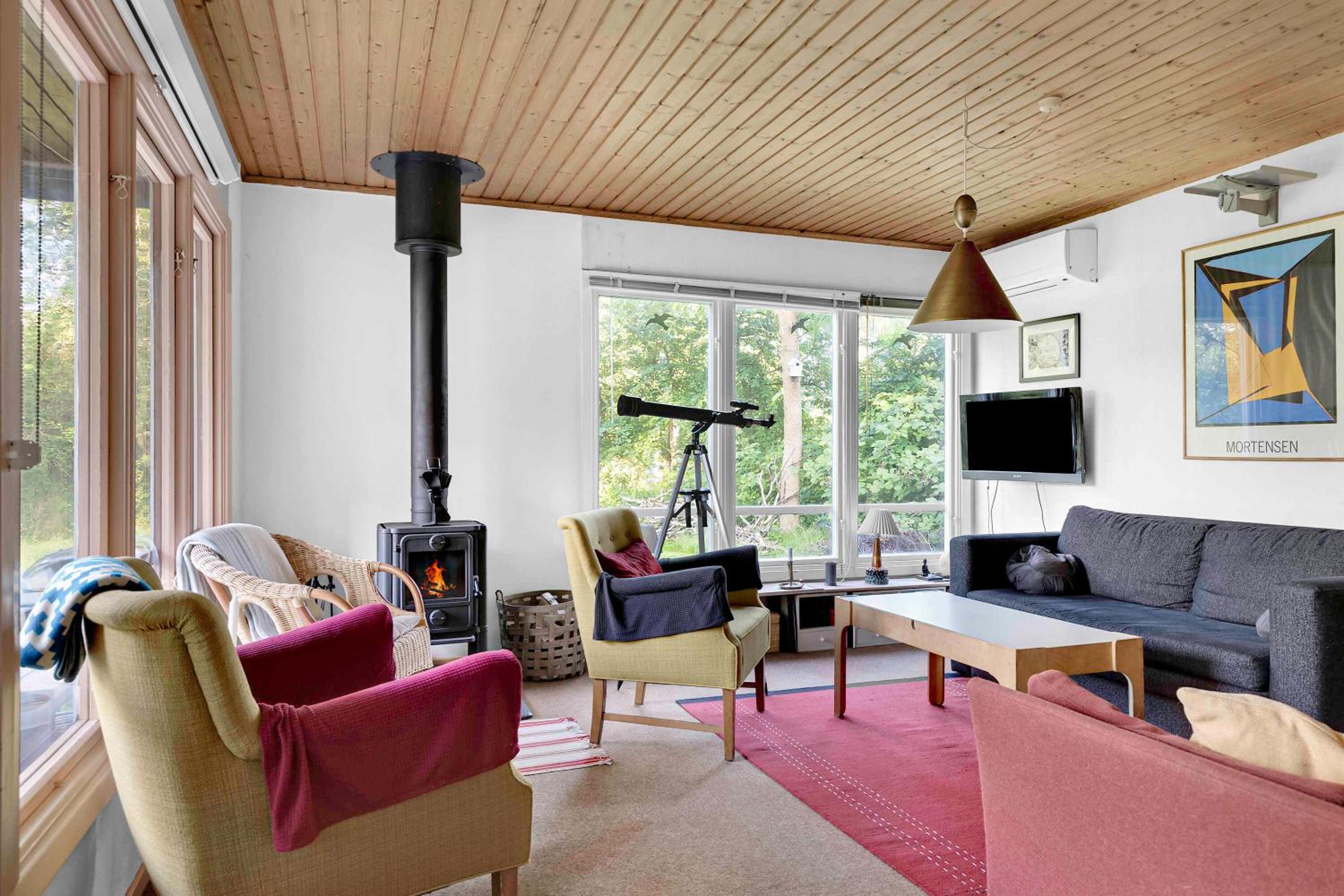 Cottage By Veddinge In Charming 70S Style view 3
