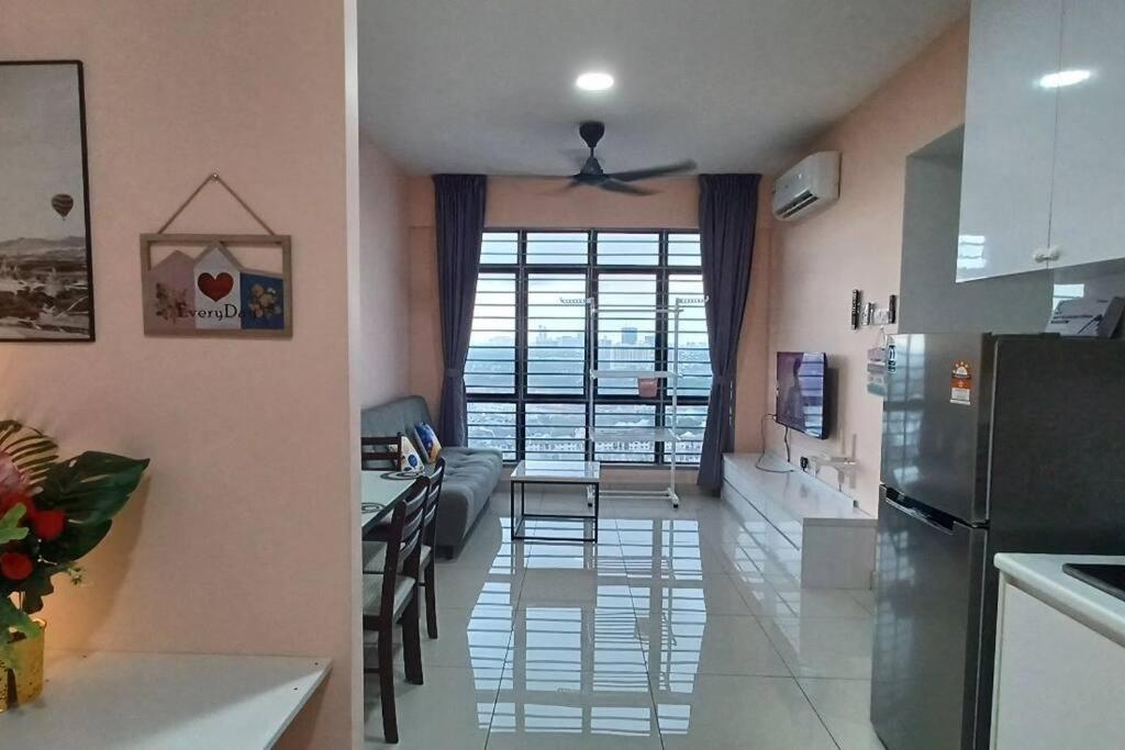 Homestay ARC Cozyhome Austin Hills 4-5pax