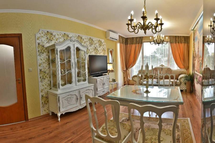 Luxury apartment Amalfi 300 m from the beach view 3