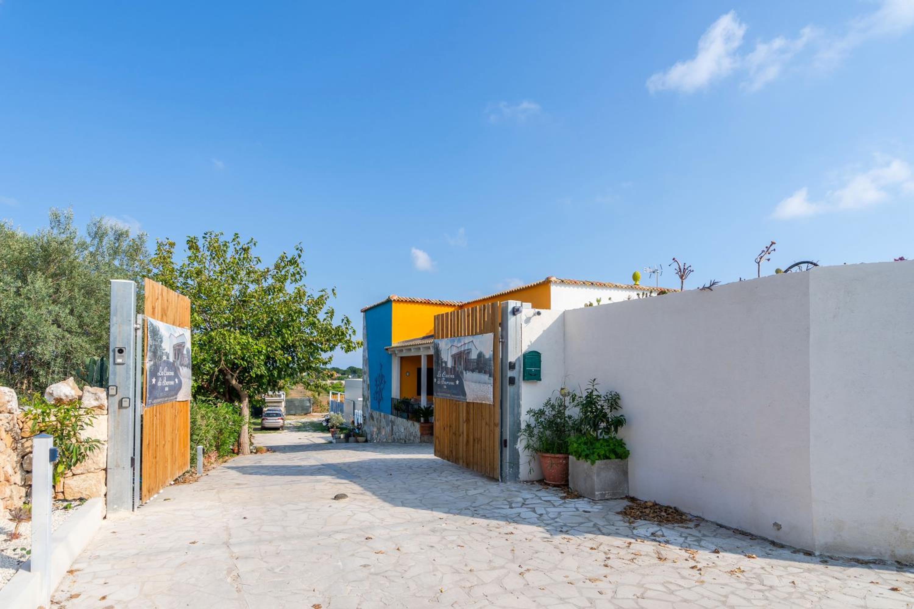 Hotel La Cascina Di Barone - Image 1