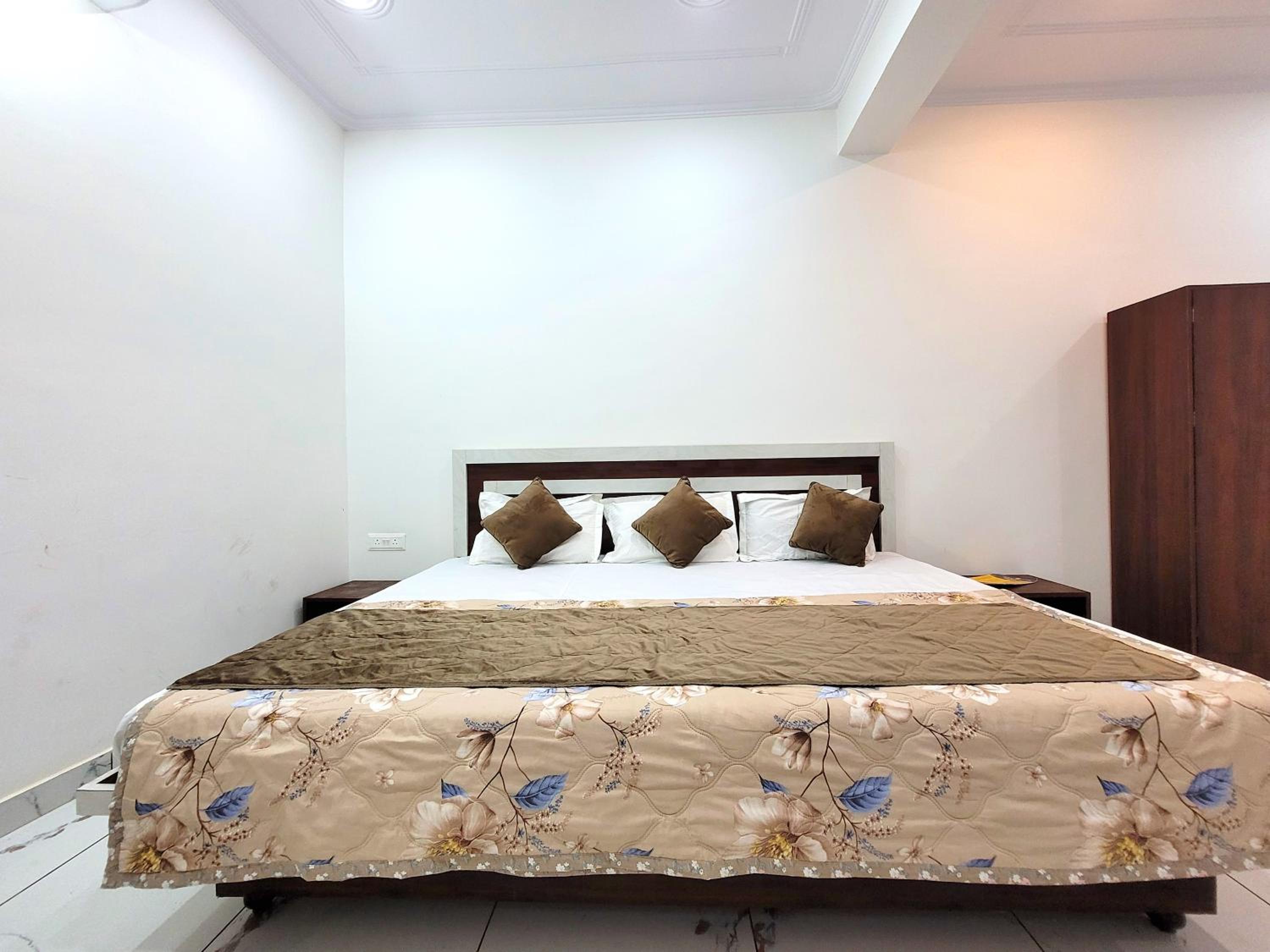 Hotel Ramghat Inn, Chitrakoot - River View view 5
