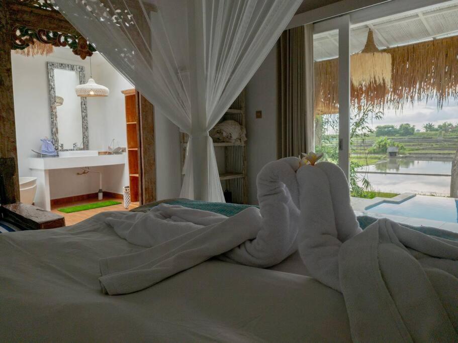 LA MEDDIAN SUNSET VIEW , private 1 bed room