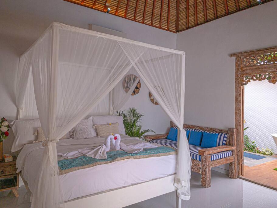 LA MEDDIAN SUNSET VIEW , private 1 bed room