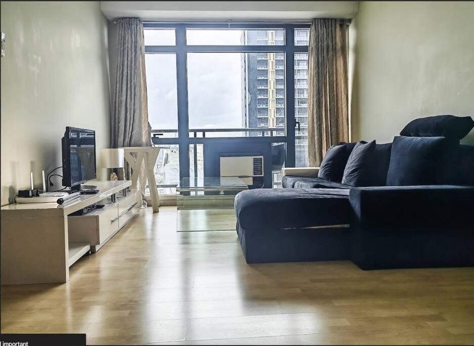 Spacious Bright 1 BR in 32F Gramercy Residences Condo view 2