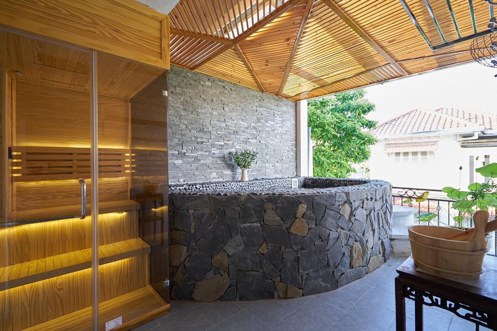 Perfect private villa and outdoor spa with garden 4 bedrooms