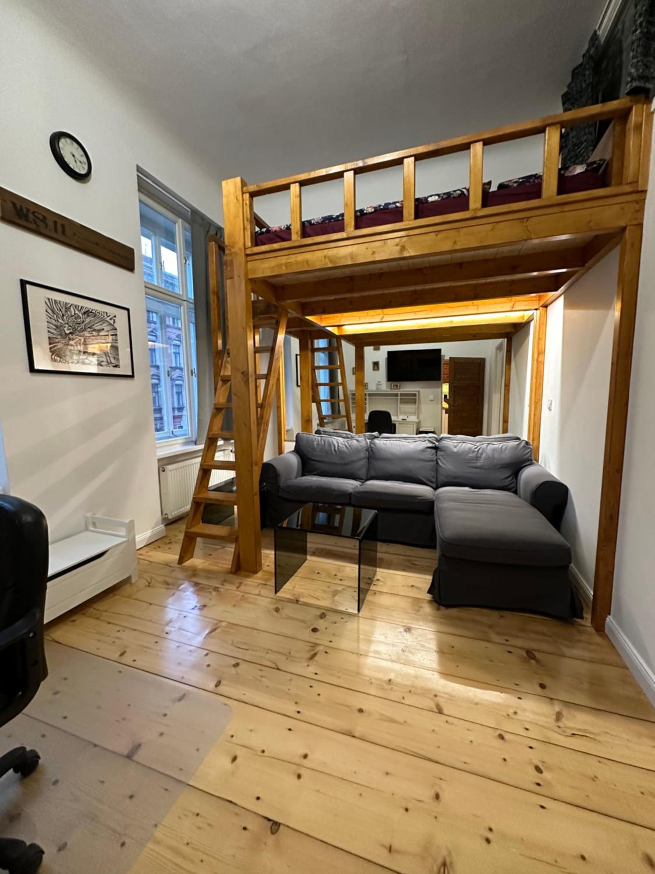 Cozy New Loft Apartment