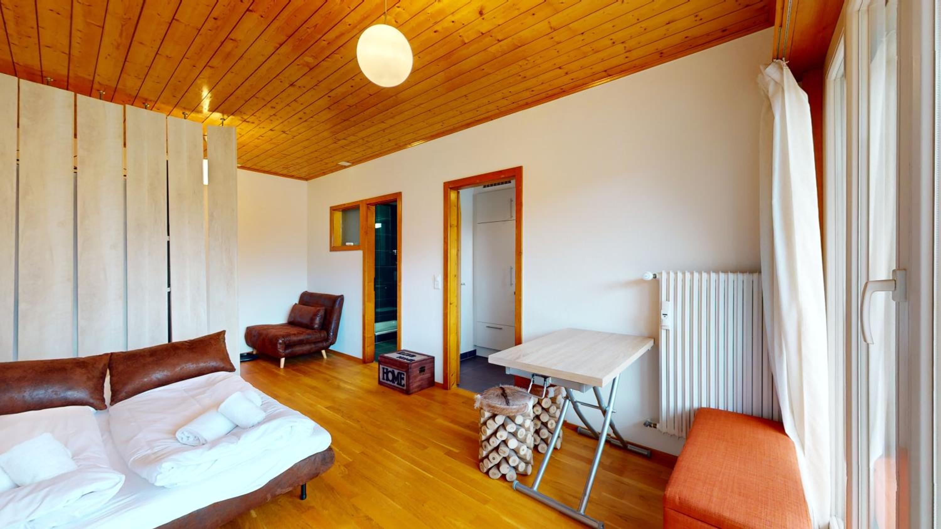 Calm studio with balcony in Crans-Montana