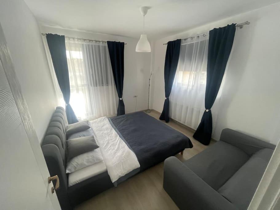 Scala Residence Rentals view 4