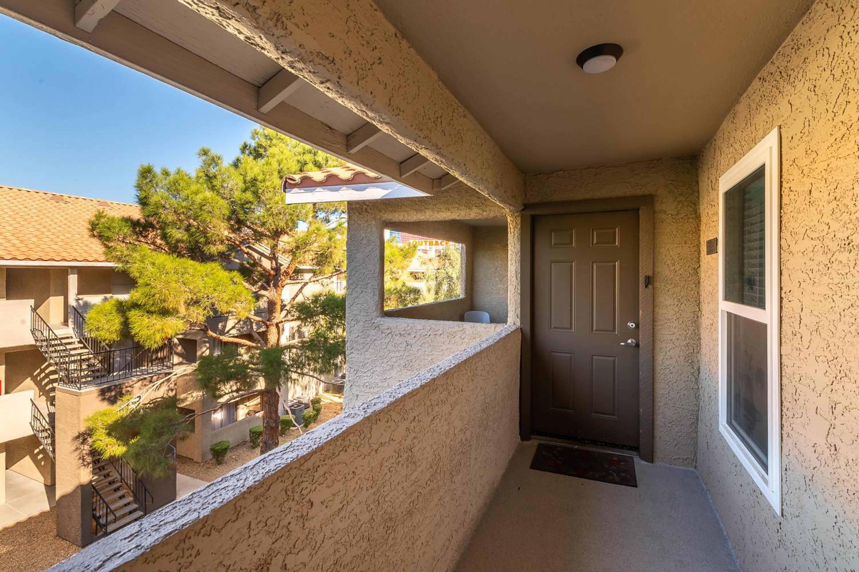Rio-Adjacent 2BR Pool, Gym, Free Parking view 4