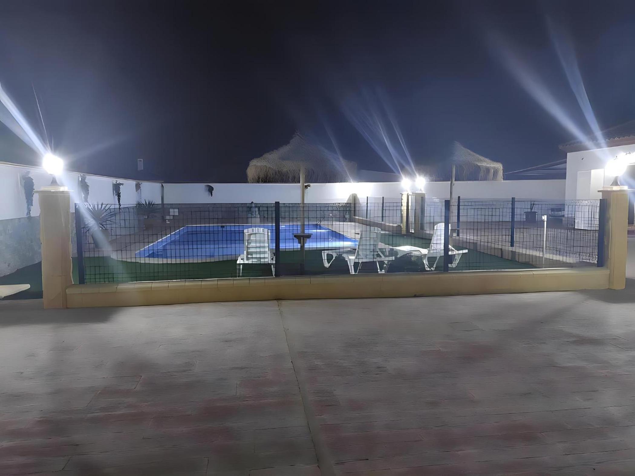 Casa Piscina Privada y Barbacoa