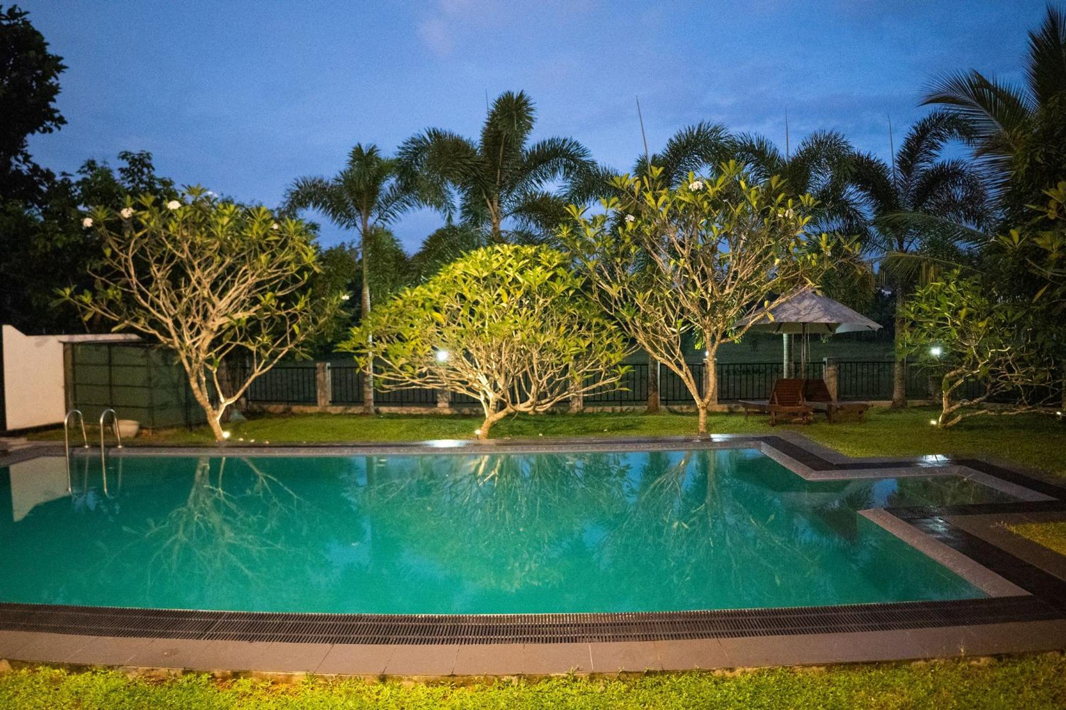 New Mangosteen Garden Villa view 3